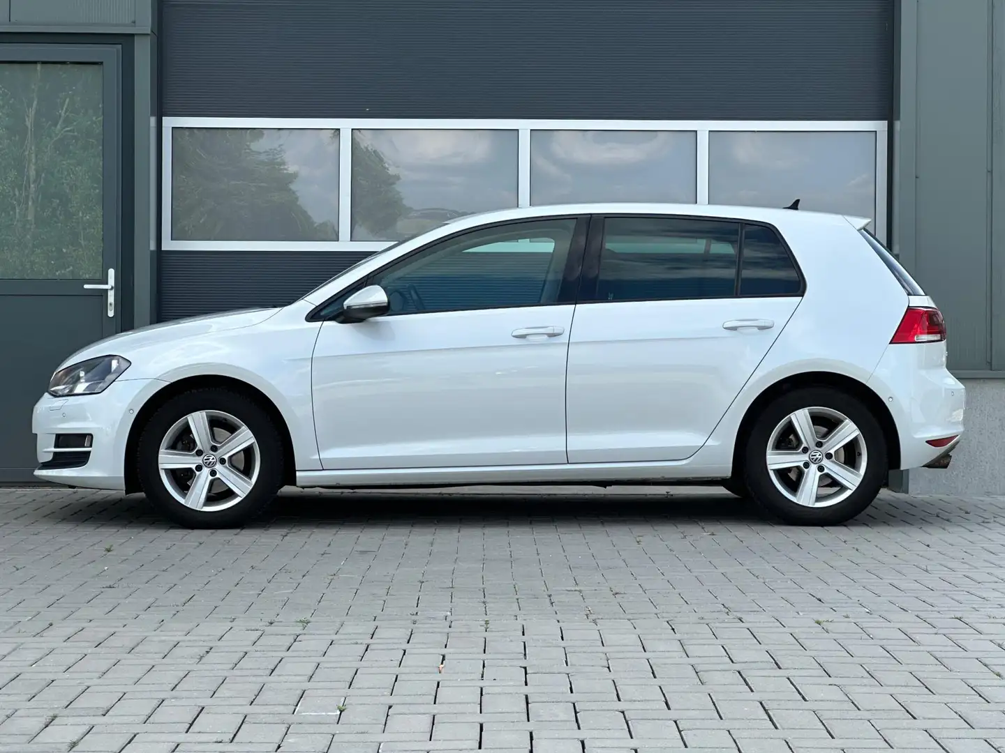 Volkswagen Golf 1.4 TSI Highline Clima Cruise PDC Navi Wit - 2