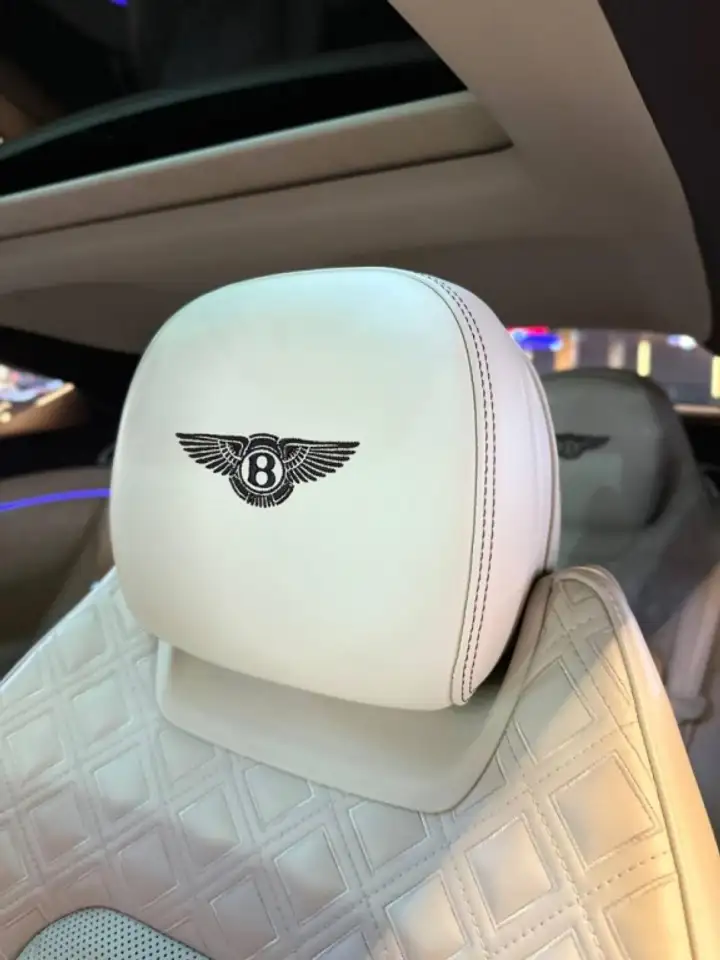 Bentley Continental GT 2021 — фото 12