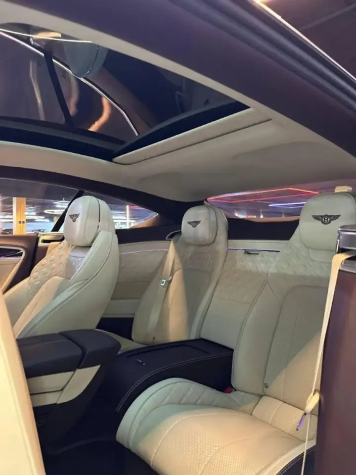 Bentley Continental GT 2021 — фото 10