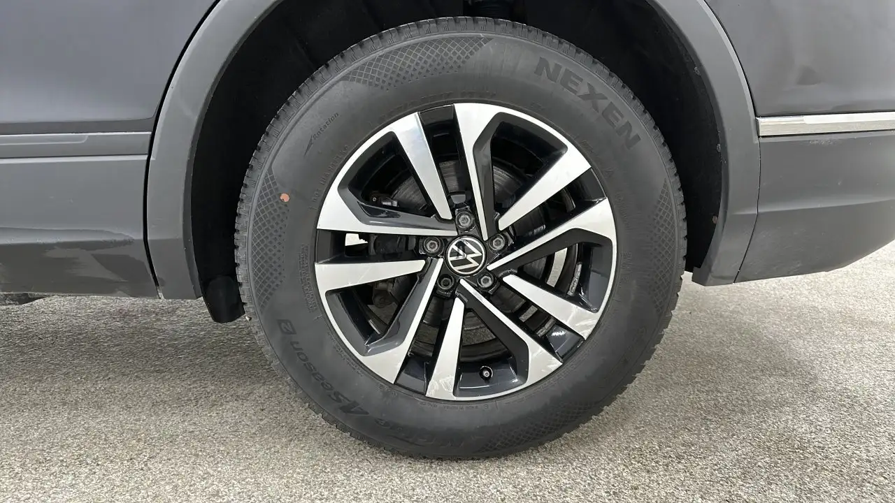 Volkswagen Tiguan photo Volkswagen Tiguan