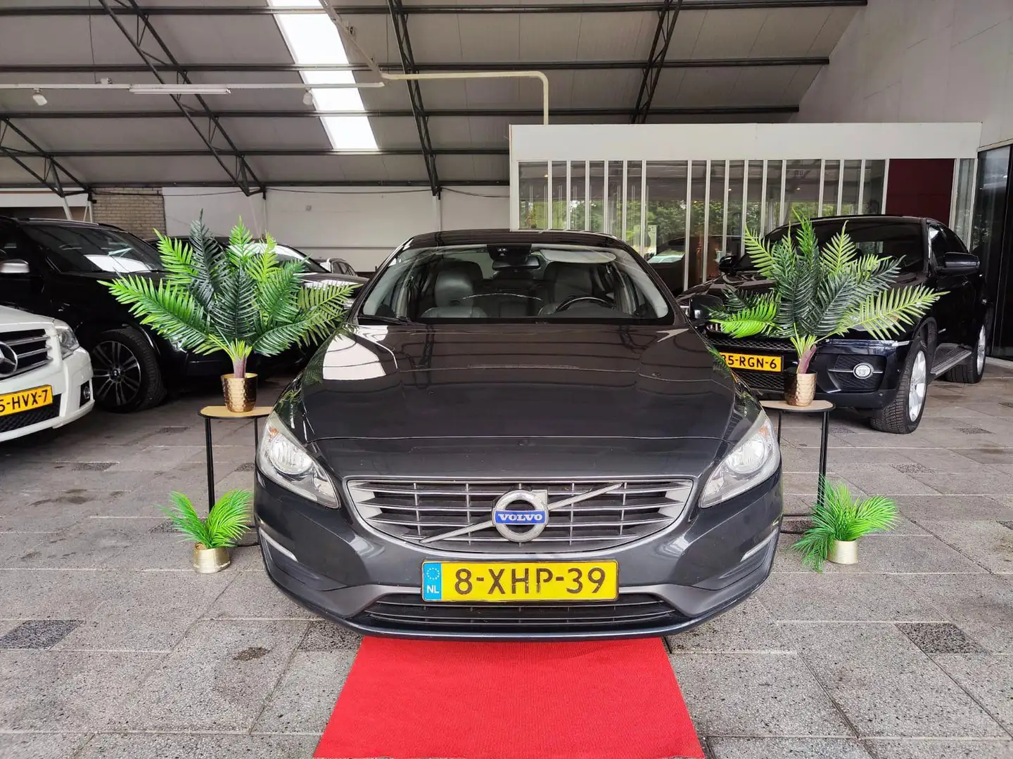 Volvo S60 1.6 D2 KINETIC AUT NAVI FACELIFT! 2014 Gris - 1