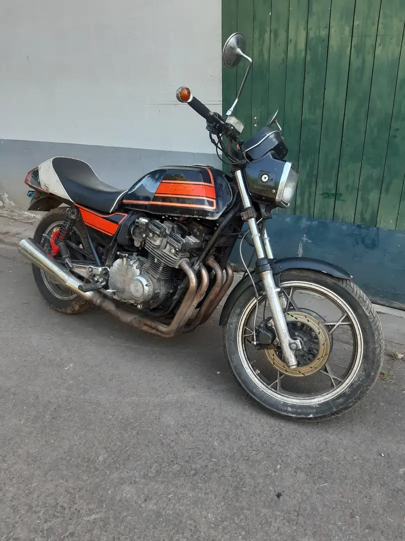 Suzuki GSX 750 Noir - 2