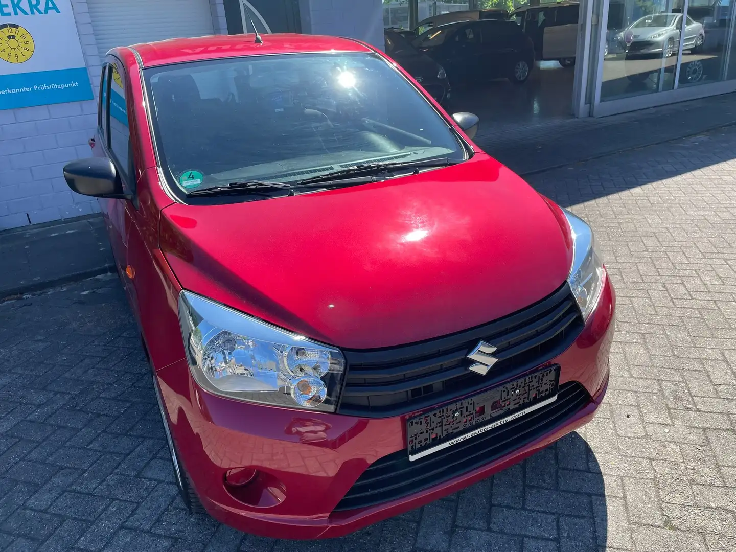 Suzuki Celerio Basis Top nur 36400km Roşu - 2