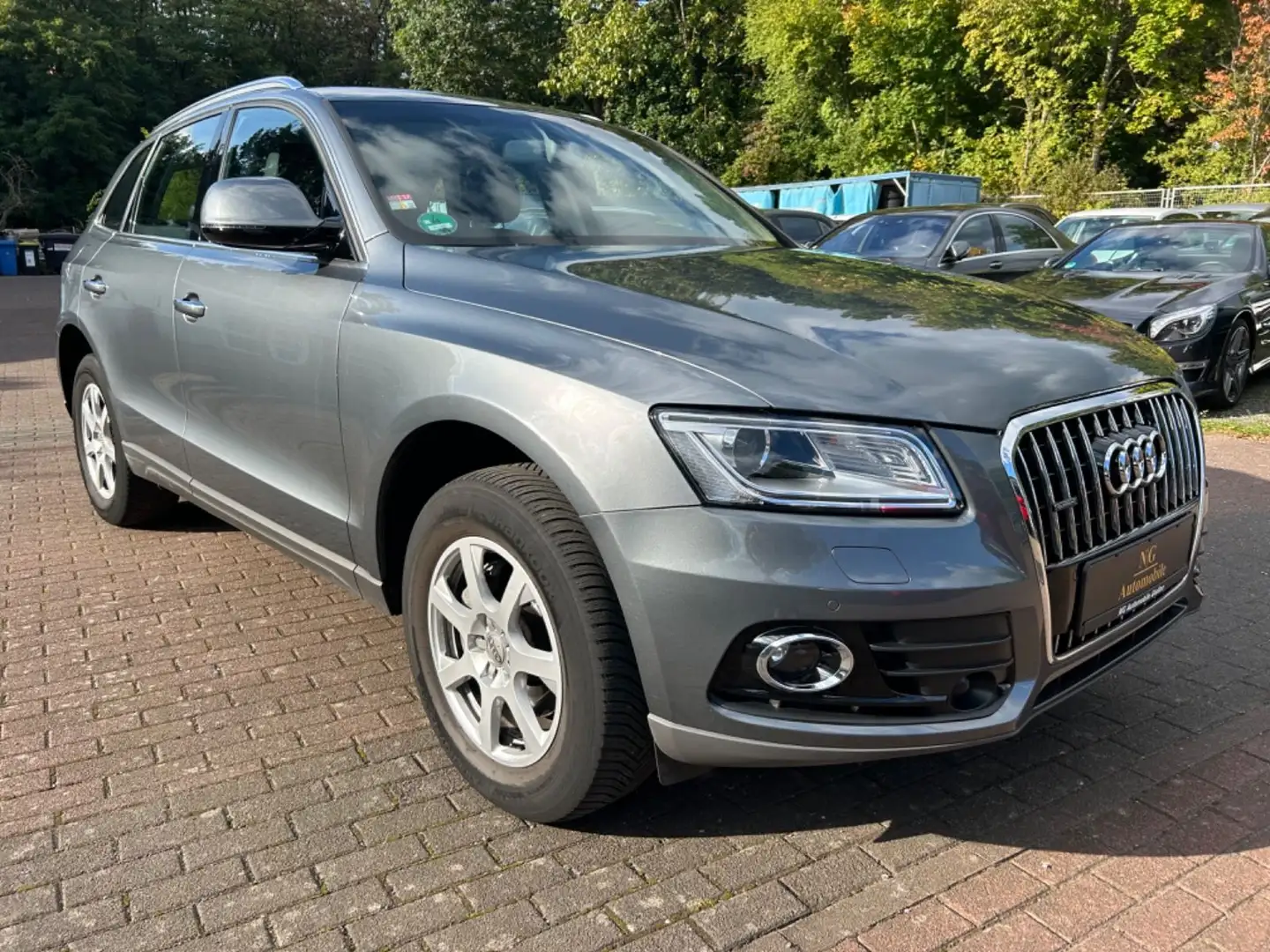 Audi Q5 2.0 TFSI  quattro *Xenon*ACC*1.Hand*Assistenz Grau - 1