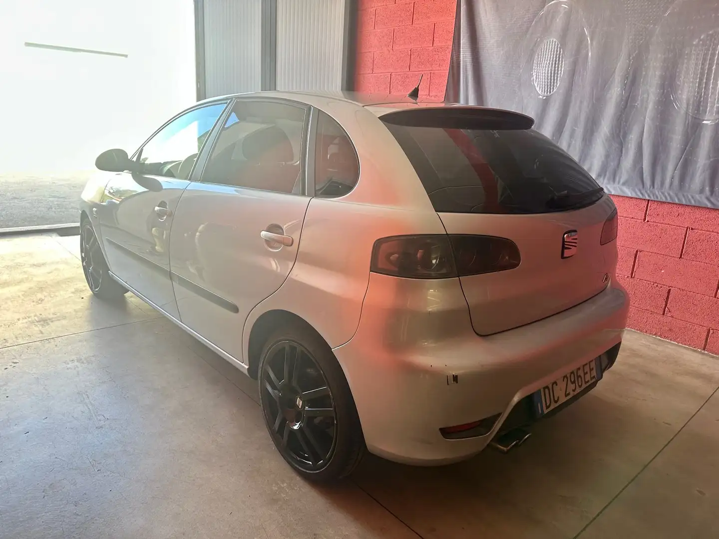 SEAT Ibiza Ibiza III 2002 5p 1.9 tdi FR 130cv Argento - 2