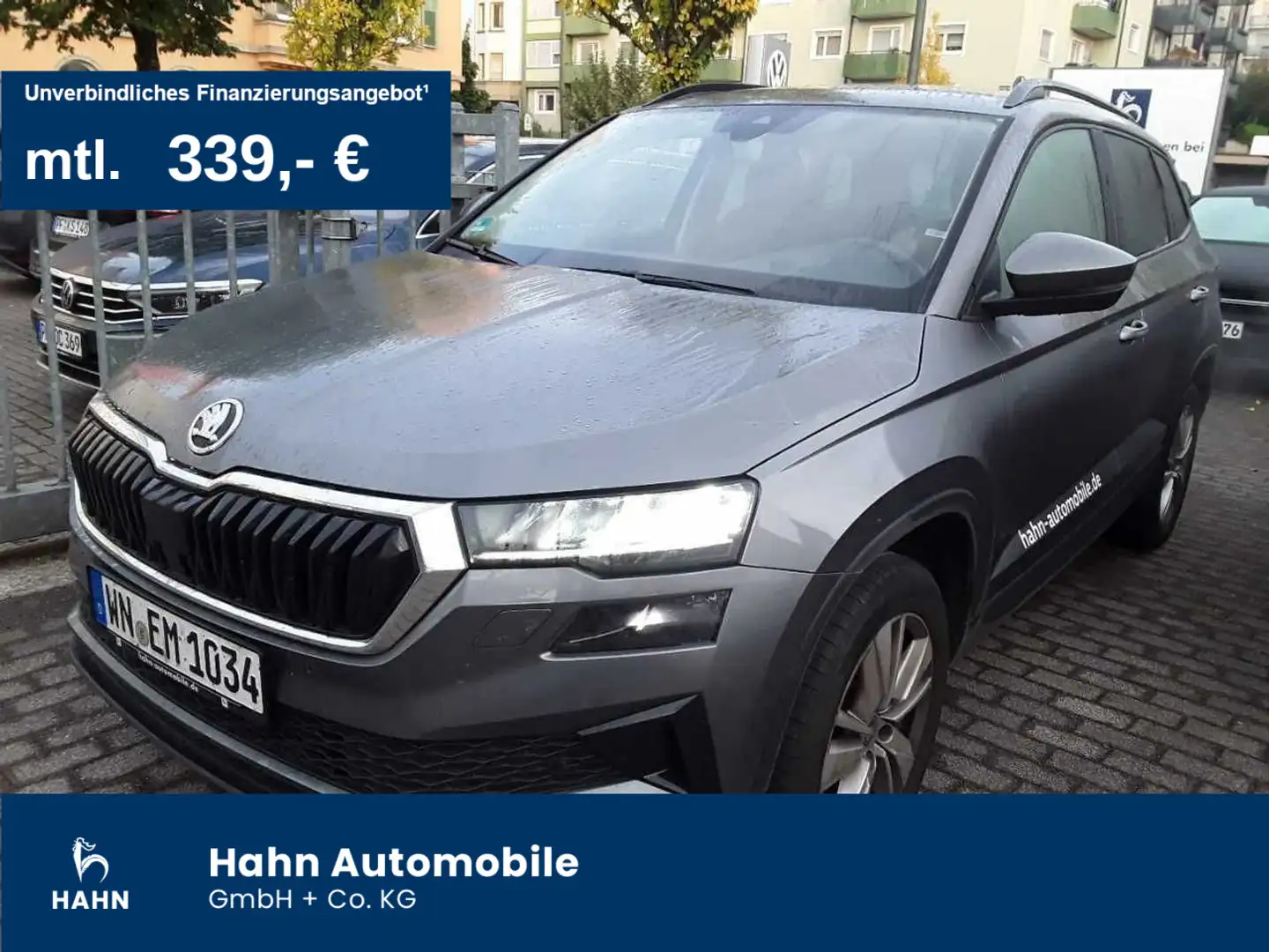 Skoda Karoq 1.5 TSI DSG Selection Navi AHK LED CAM PDC Grau - 1