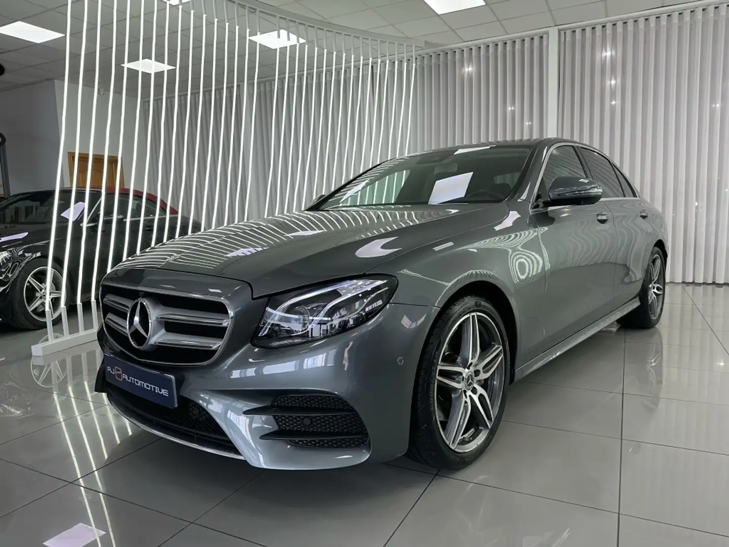 Mercedes-Benz E 220 220d 9G-Tronic 194 Gris - 1