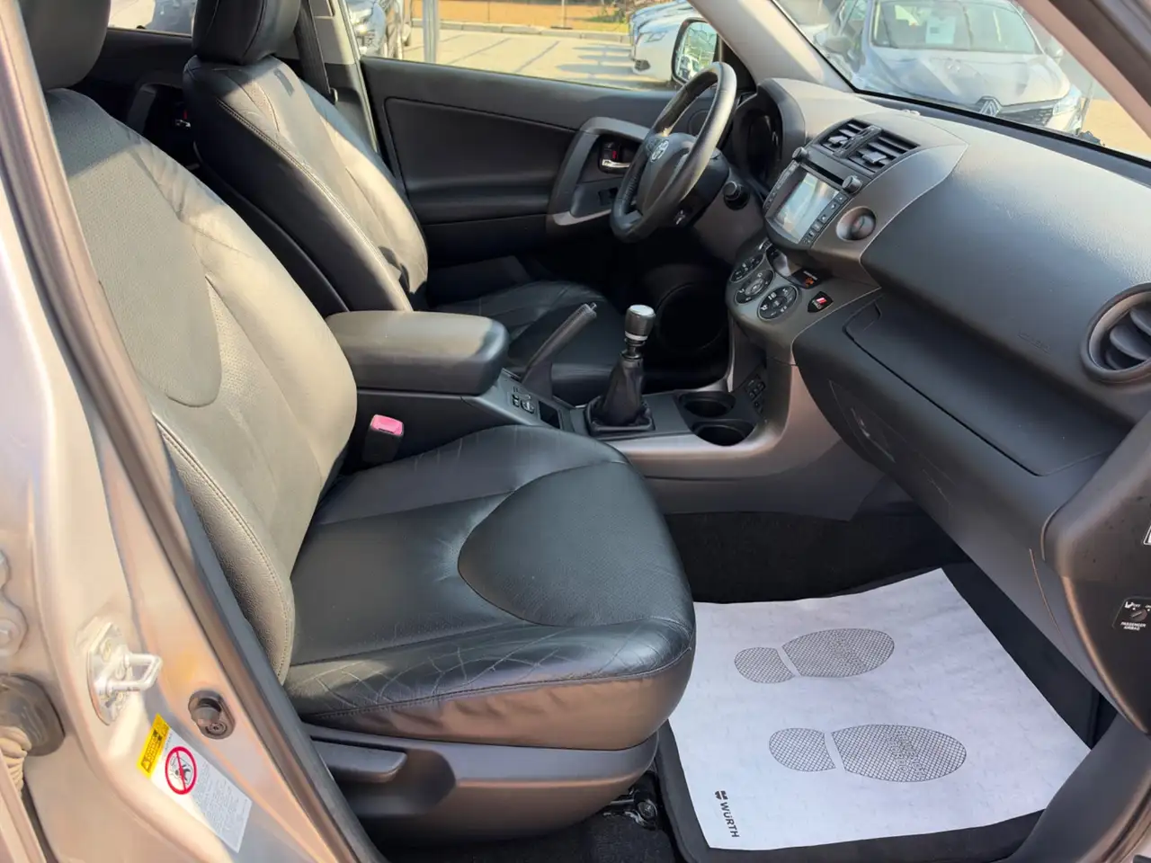 TOYOTA RAV4 - 2.2 D-4D 150ch - SELLERIE CUIR - PACK SPORT