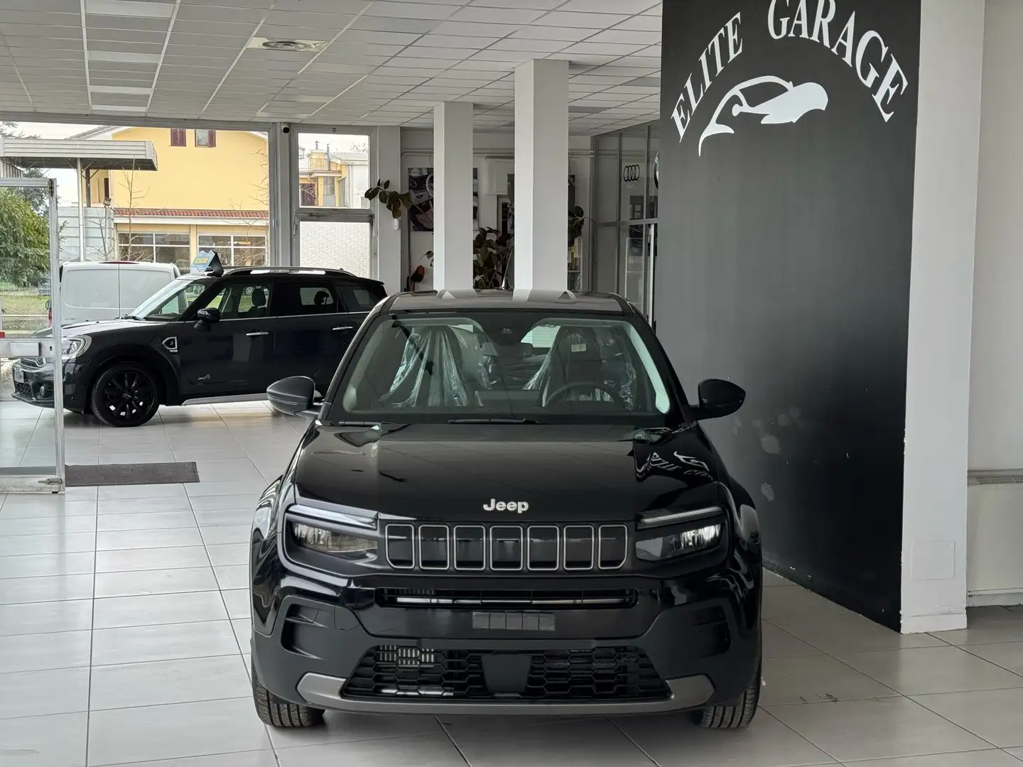 Jeep Avenger 1.2 turbo Altitude fwd 100cv Negro - 2