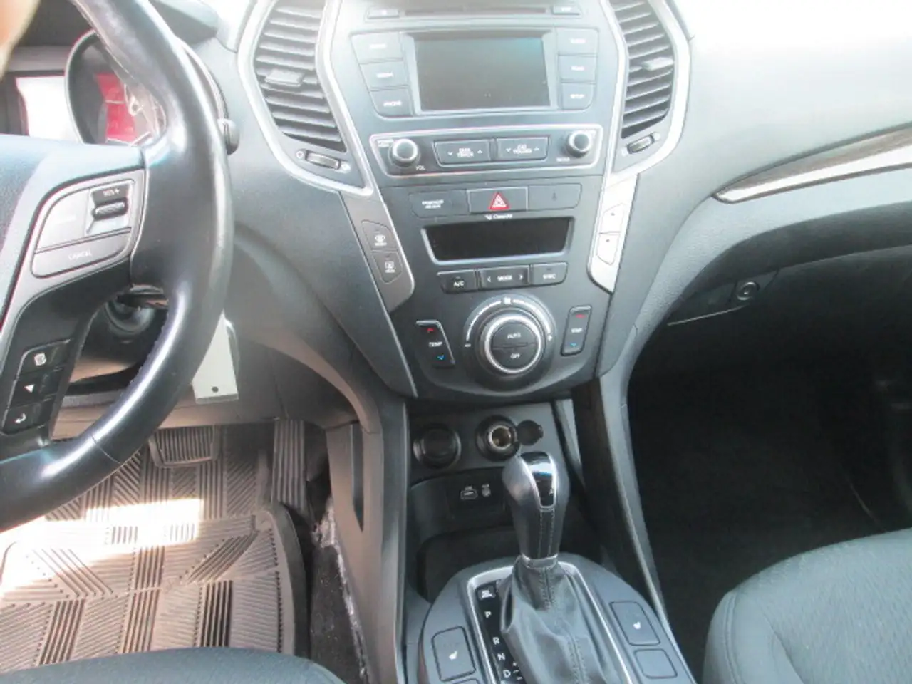 Hyundai SANTA FE снимка Hyundai SANTA FE