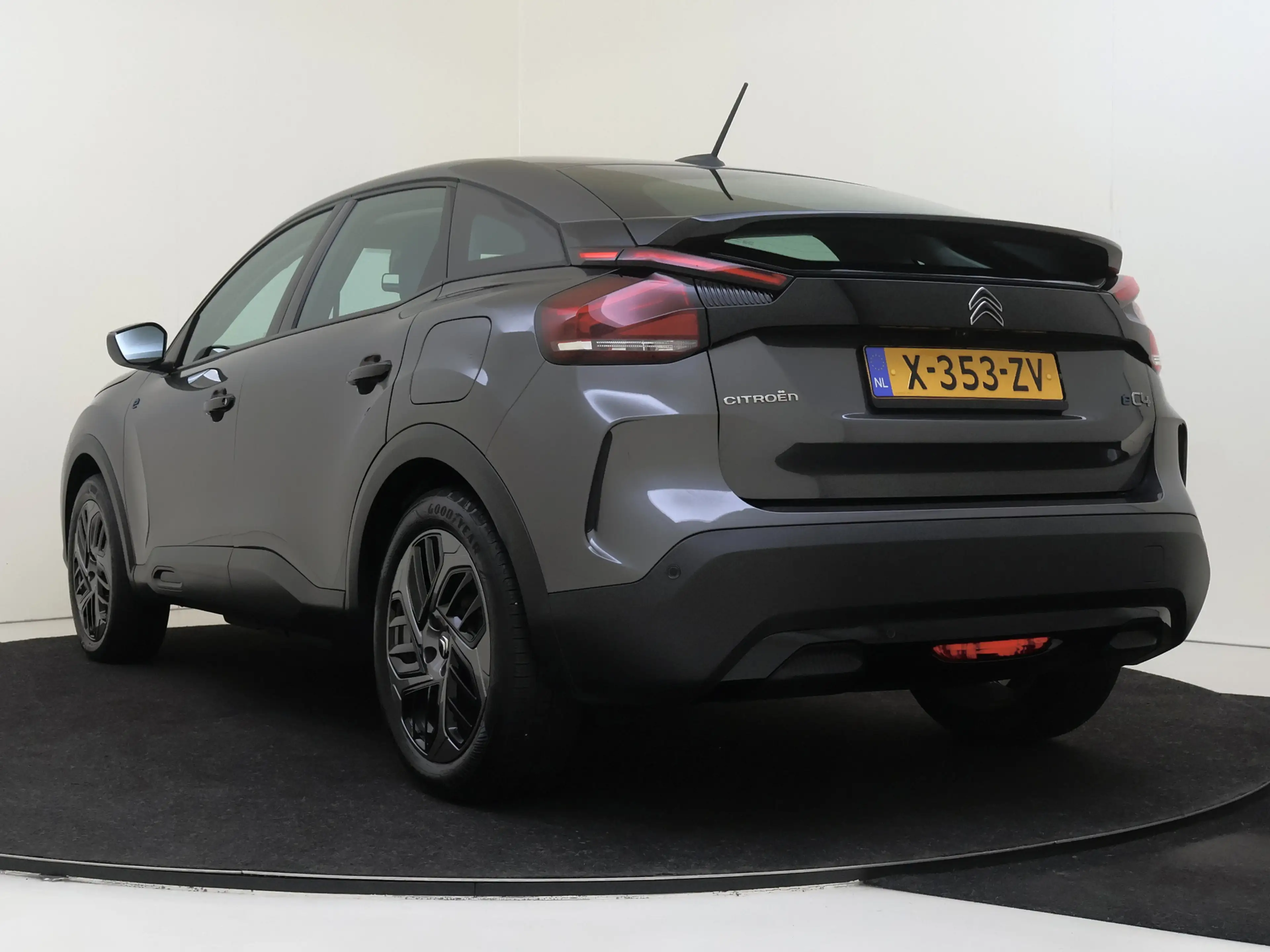 Citroen E-C4 Electric You 50 kWh — photo 4