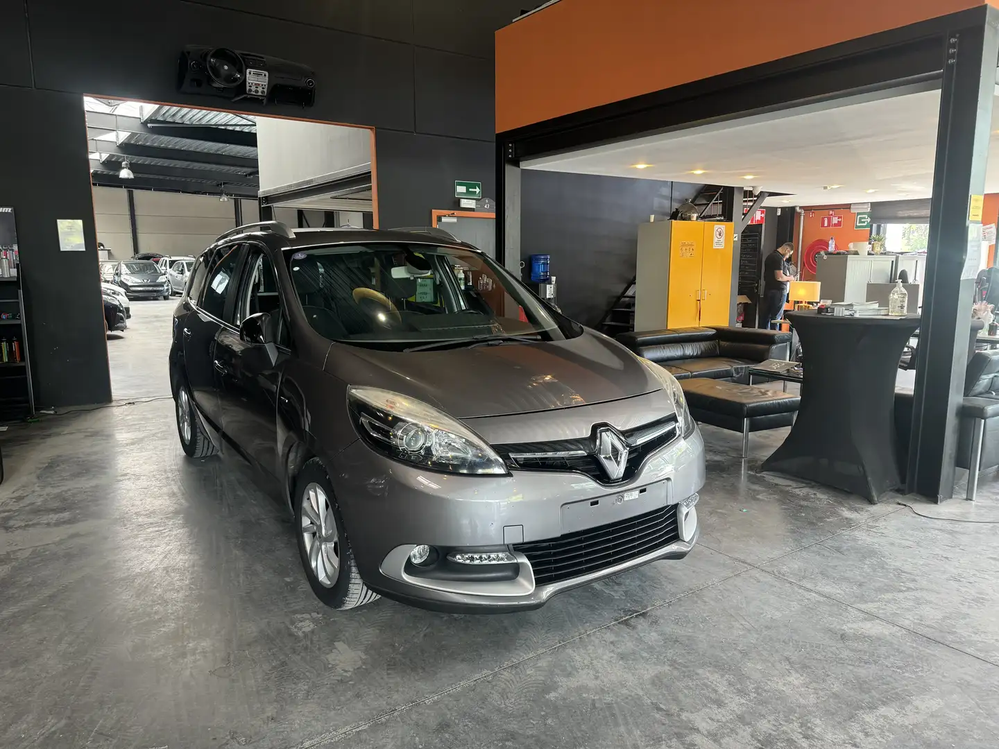 Renault Scenic 1.2 TCe - GPS - A/C - RADIO CD/USB/AUX/MEDIA/TEL Grijs - 1