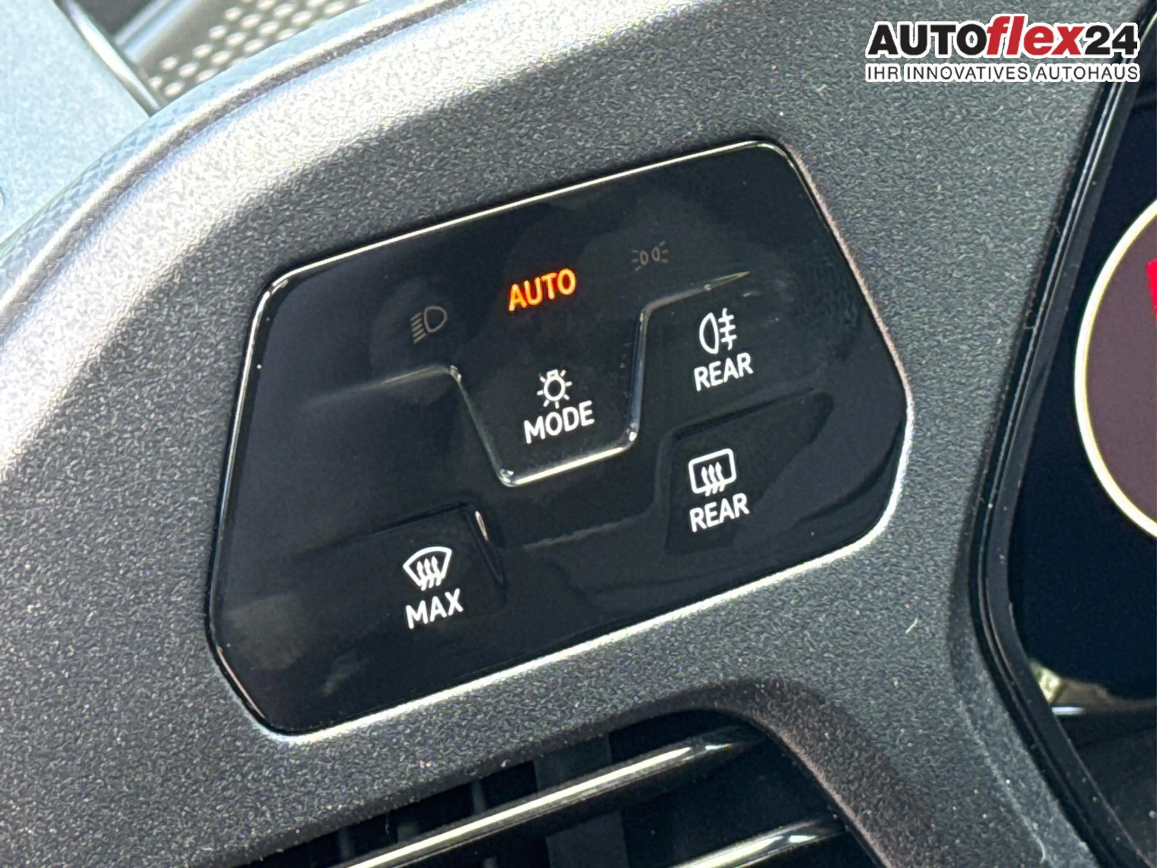 Volkswagen Caddy Maxi +PDC v+h+KAMERA+SHZ+GJR+ACC+LANE ASSIST 1.... — photo 19