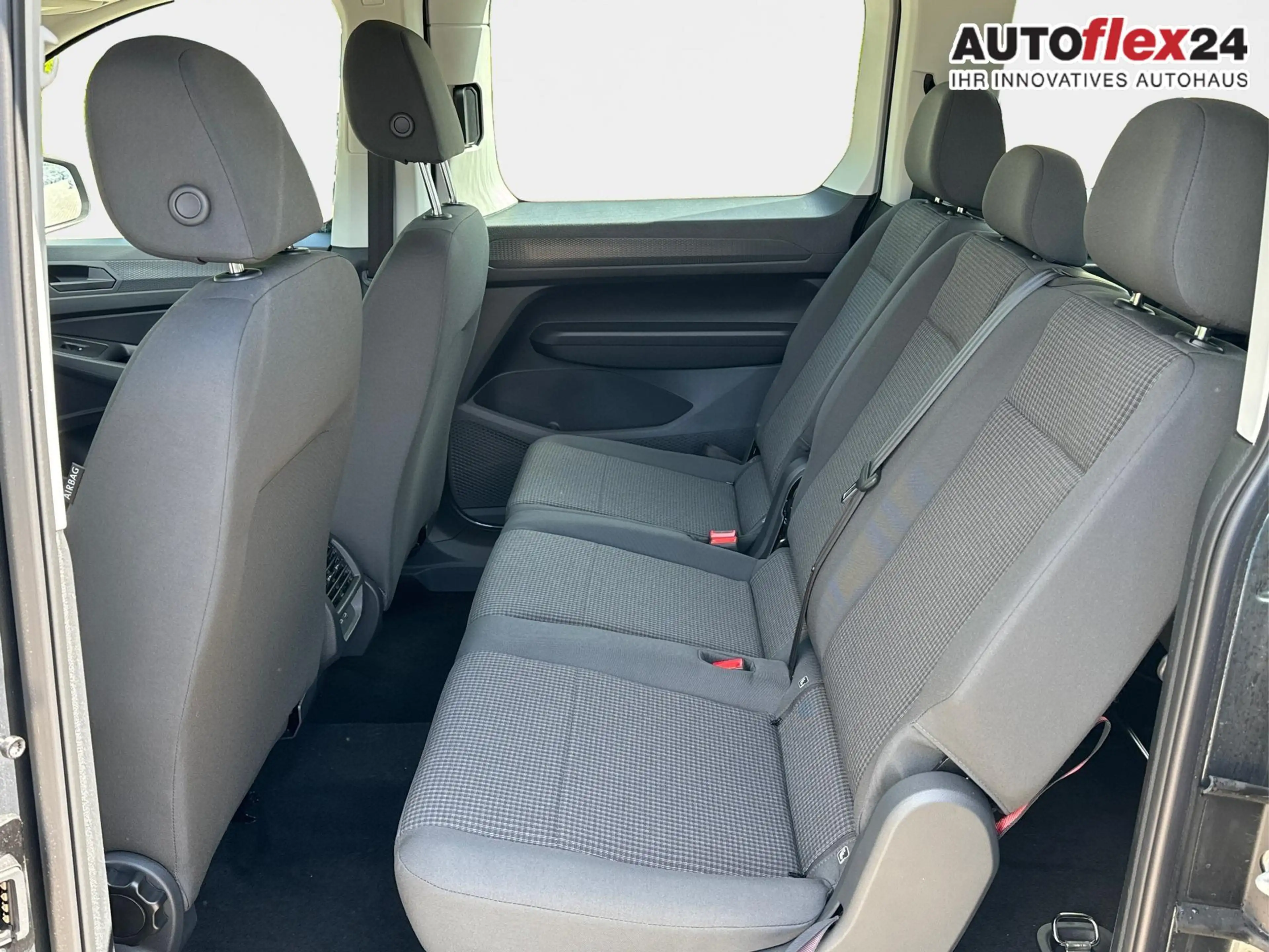 Volkswagen Caddy Maxi +PDC v+h+KAMERA+SHZ+GJR+ACC+LANE ASSIST 1.... — photo 15