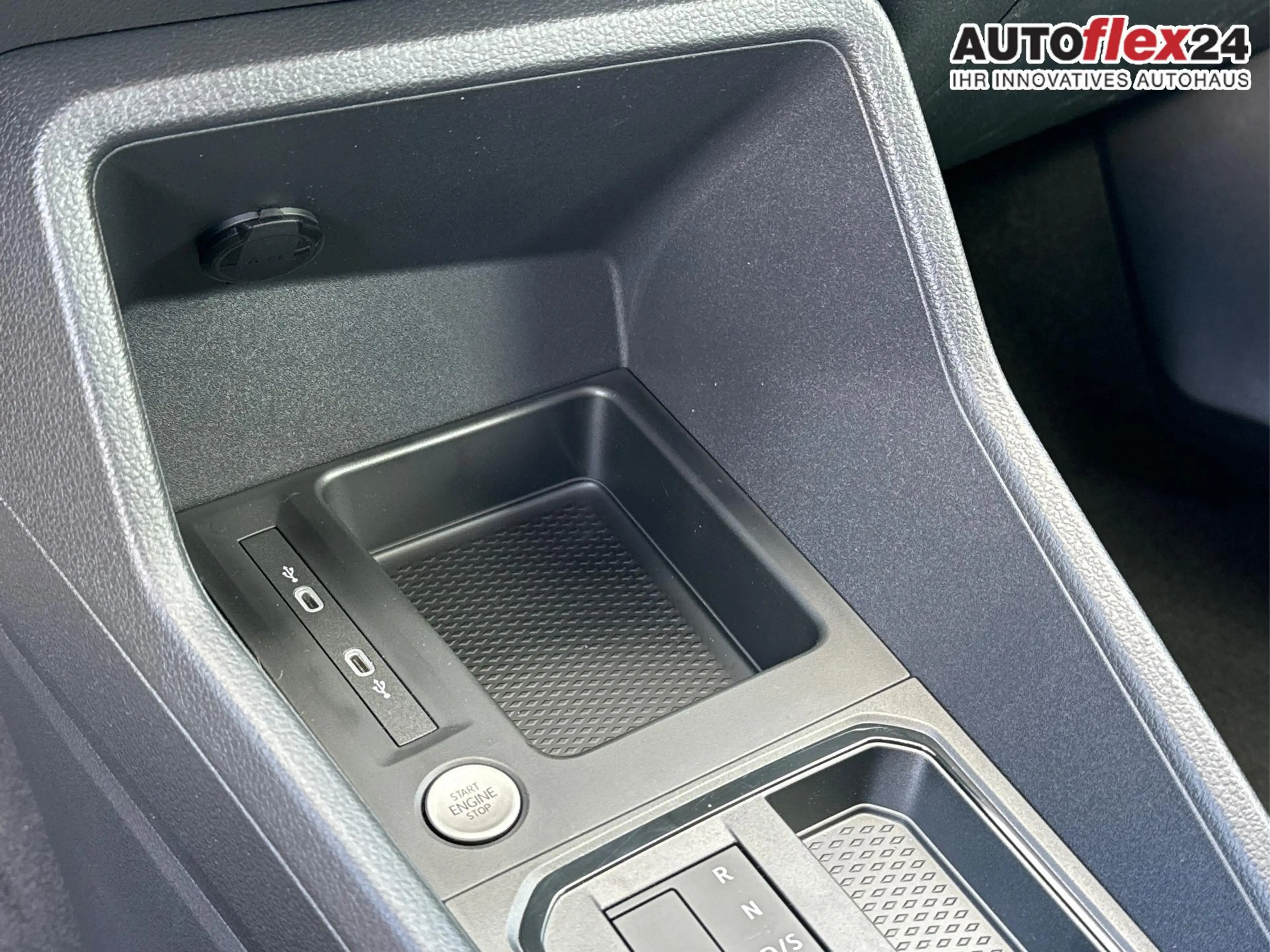 Volkswagen Caddy Maxi +PDC v+h+KAMERA+SHZ+GJR+ACC+LANE ASSIST 1.... — photo 20