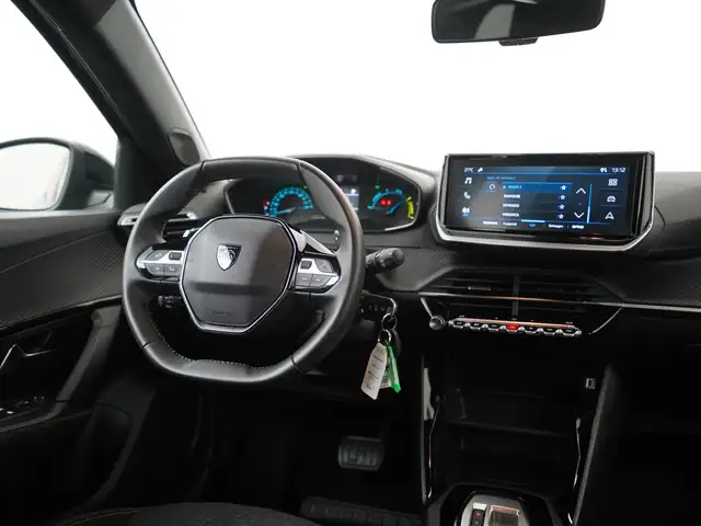 Peugeot 2008 view 6