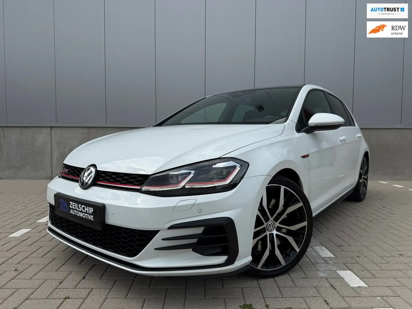 Volkswagen Golf GTI 2.0 TSI Performance |PANO|KEYLESS|CAM|DynAudio|ACC Blanc - 1