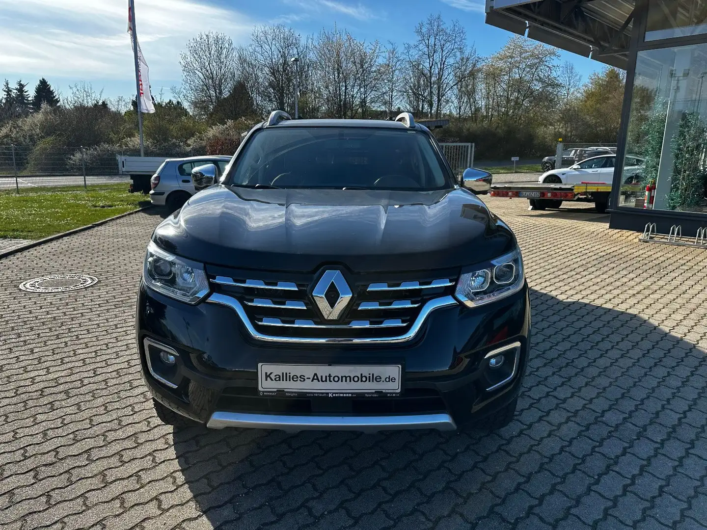 Renault Alaskan Intens Double Cab 4x4 Negro - 2