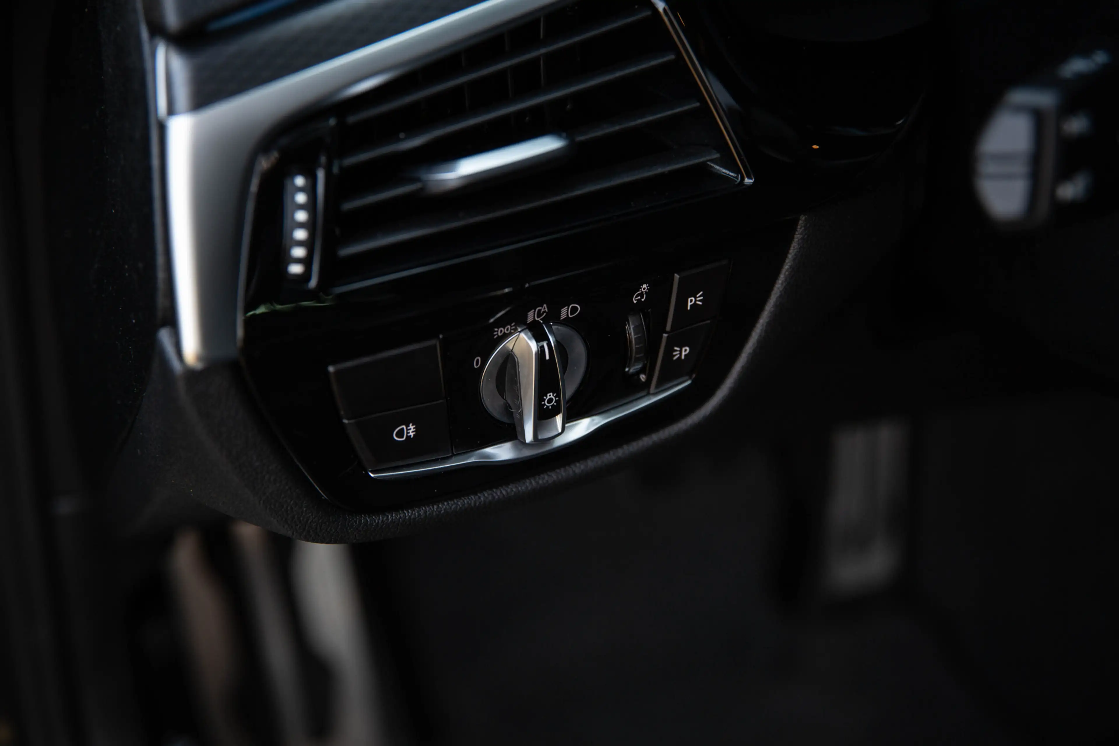 BMW 530 5-serie Touring 530e High Executive M-Sport , SOH — photo 35