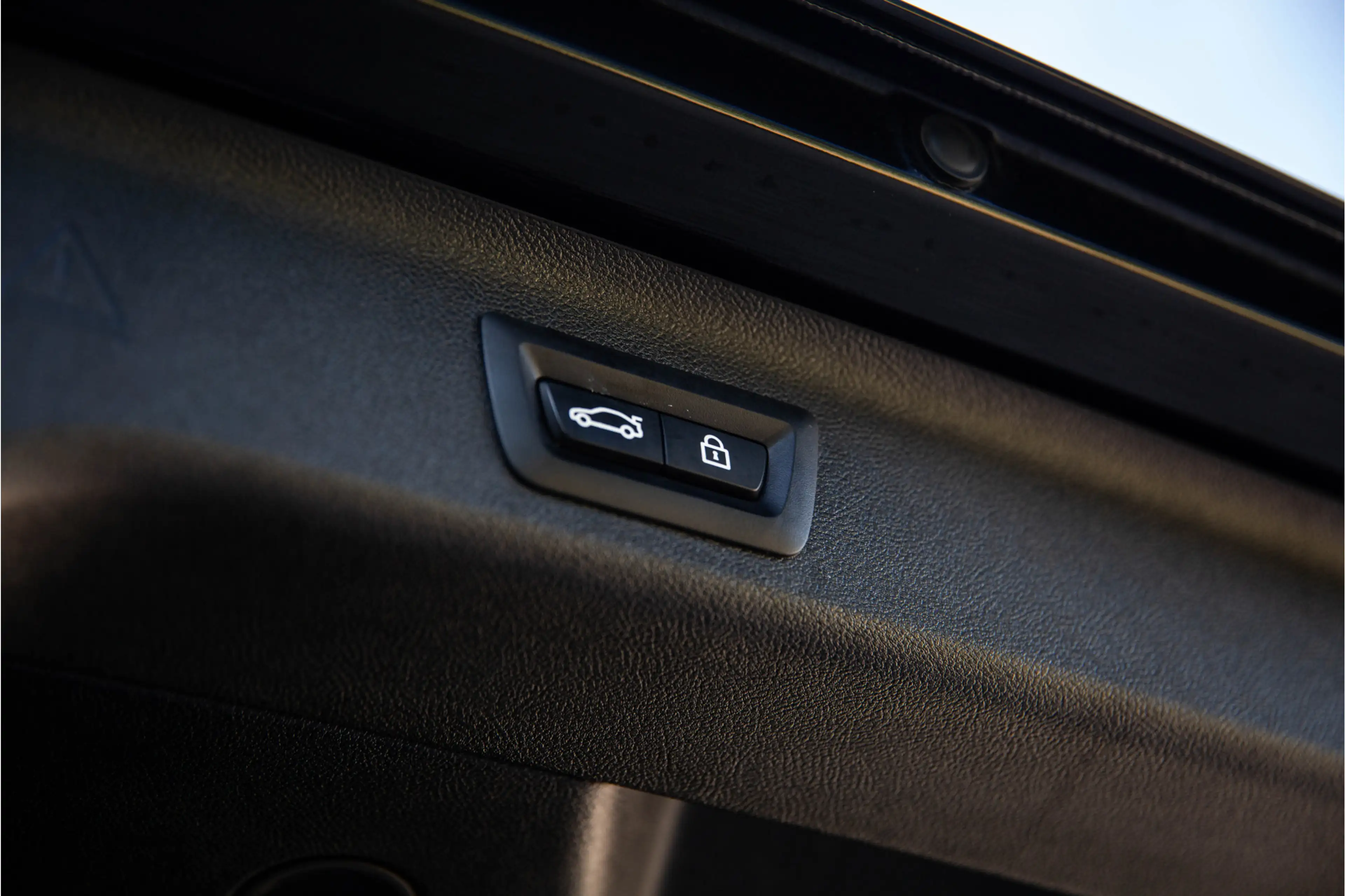 BMW 530 5-serie Touring 530e High Executive M-Sport , SOH — photo 37