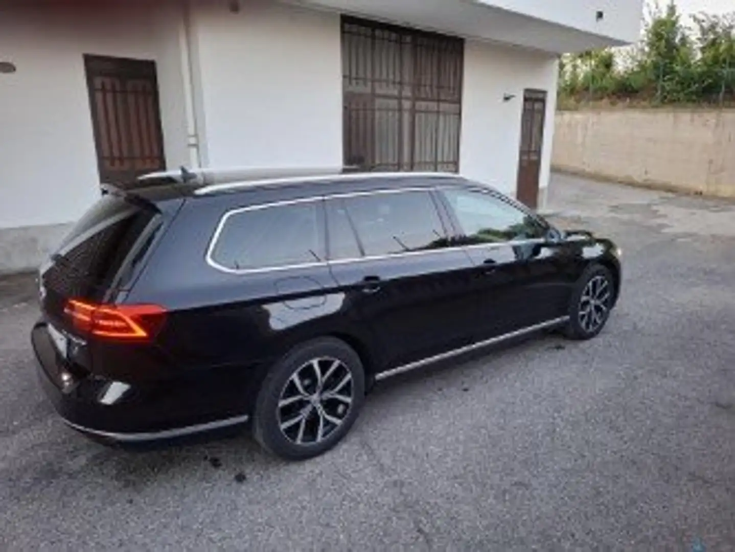 Volkswagen Passat Variant Passat VIII 2015 Variant 2.0 tdi Highline 150cv Nero - 2