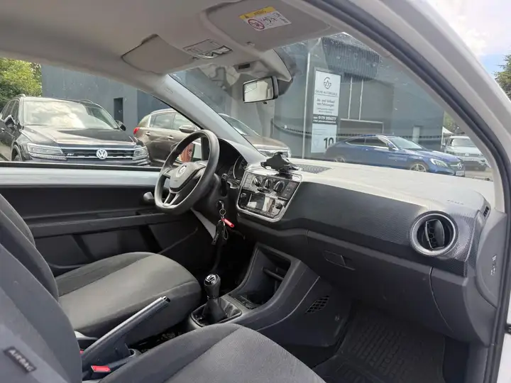 Volkswagen up! move up! 1.0 MPI 48kW 5-Gang 2 Türen *KLIMA* – Foto 17