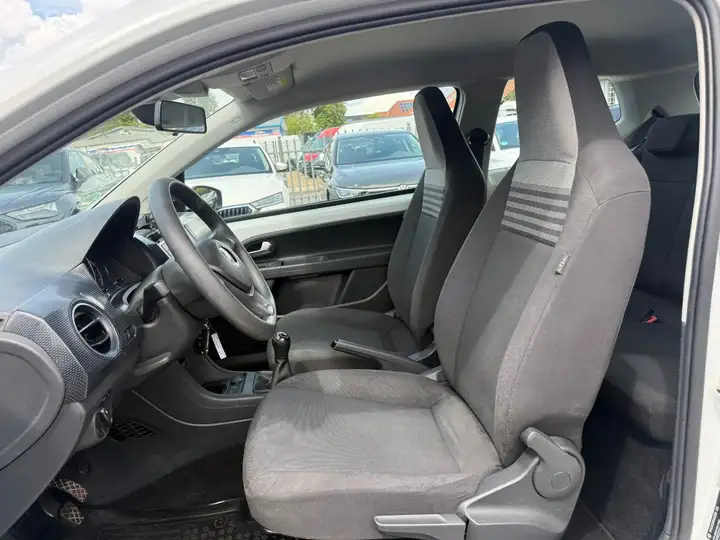 Volkswagen up! move up! 1.0 MPI 48kW 5-Gang 2 Türen *KLIMA* – Foto 12