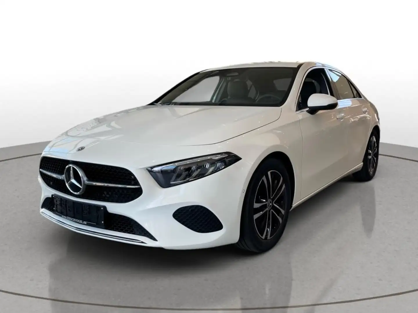 Mercedes-Benz A 200 Limo Progressive+AHK+DISTRON+MBUX+Navi-Pr. Weiß - 2