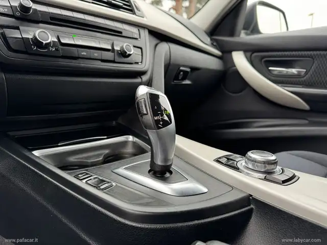 BMW 3 Series view 13