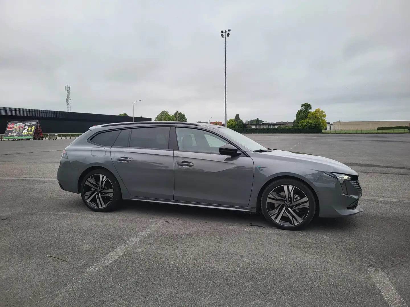 Peugeot 508 508 SW Plug-In Hybrid 225 e-EAT8 GT Grijs - 1