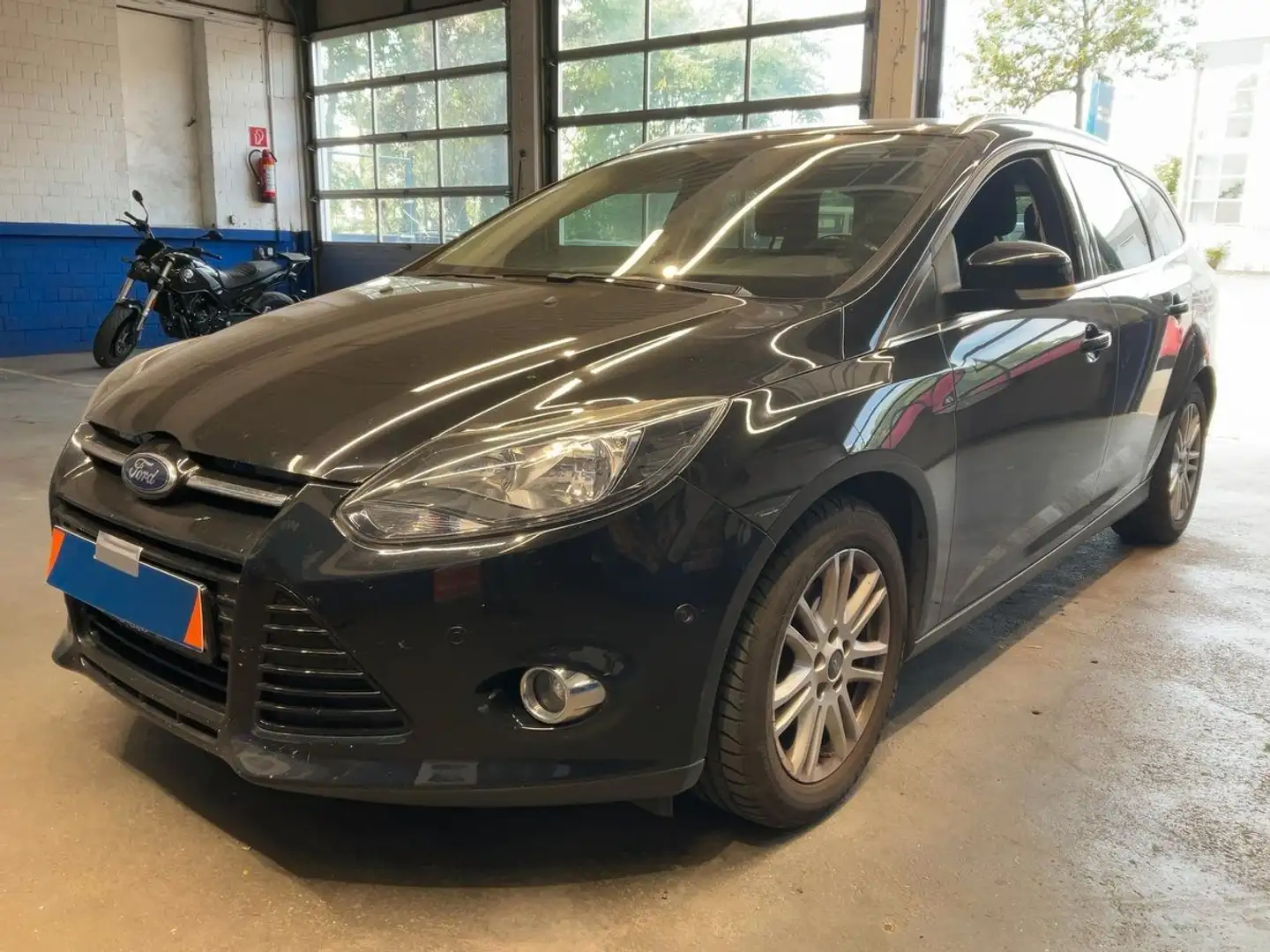 Ford Focus Turnier Titanium ZAHNRIEM NEU/PDC/TEMP/SHZ Noir - 1