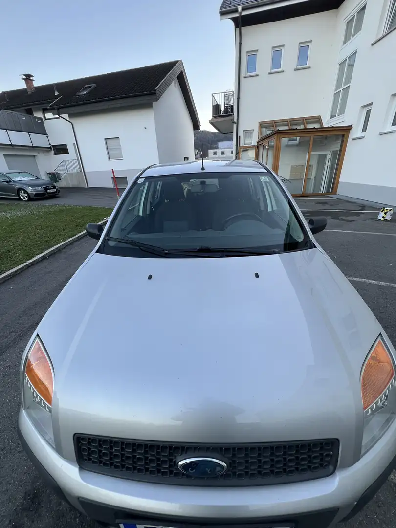 Ford Fusion 1.6 Elegance - 1
