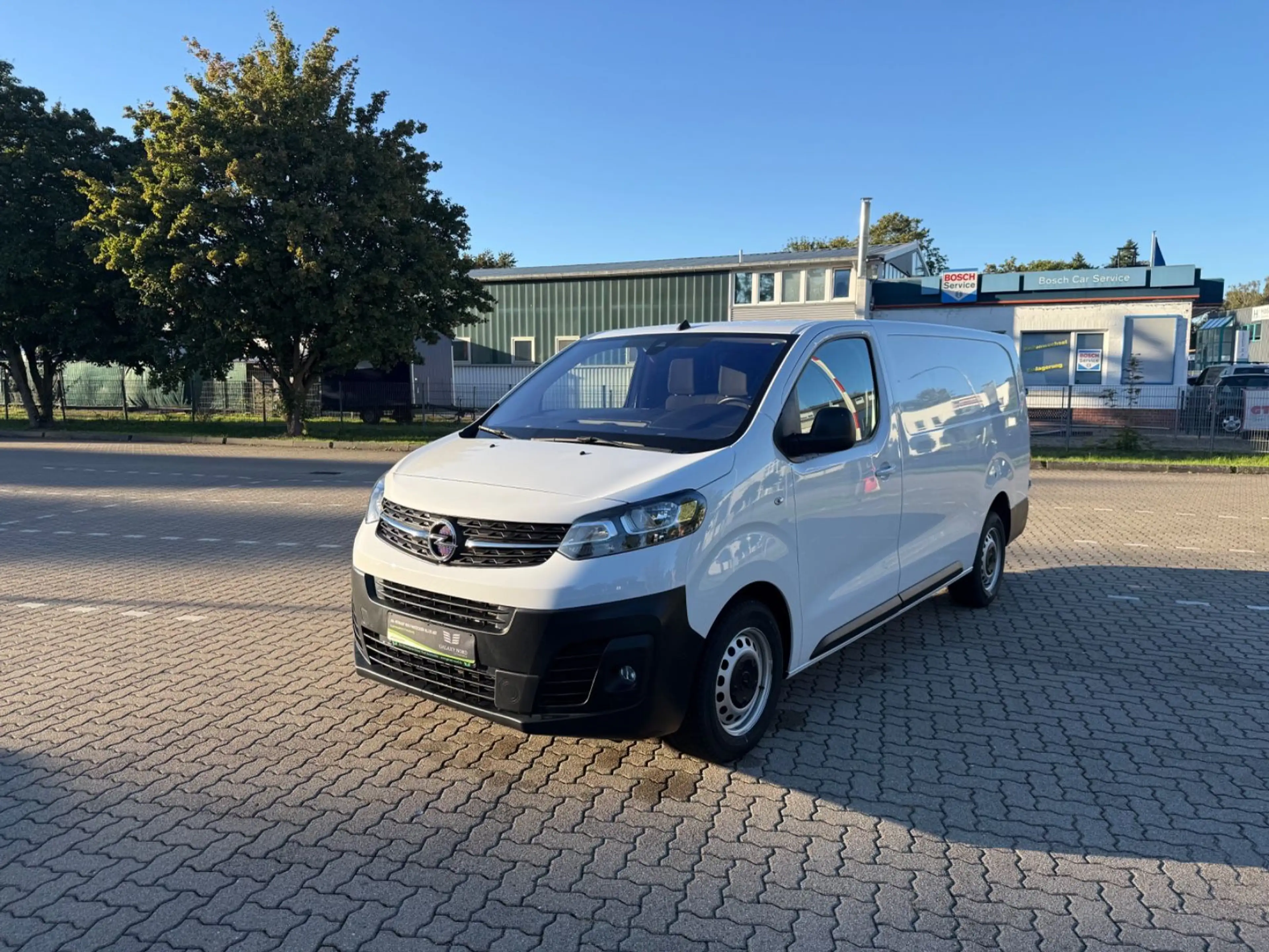 Opel Vivaro extralang L3 Navi AHK 360° Cam ENJOY+S&S