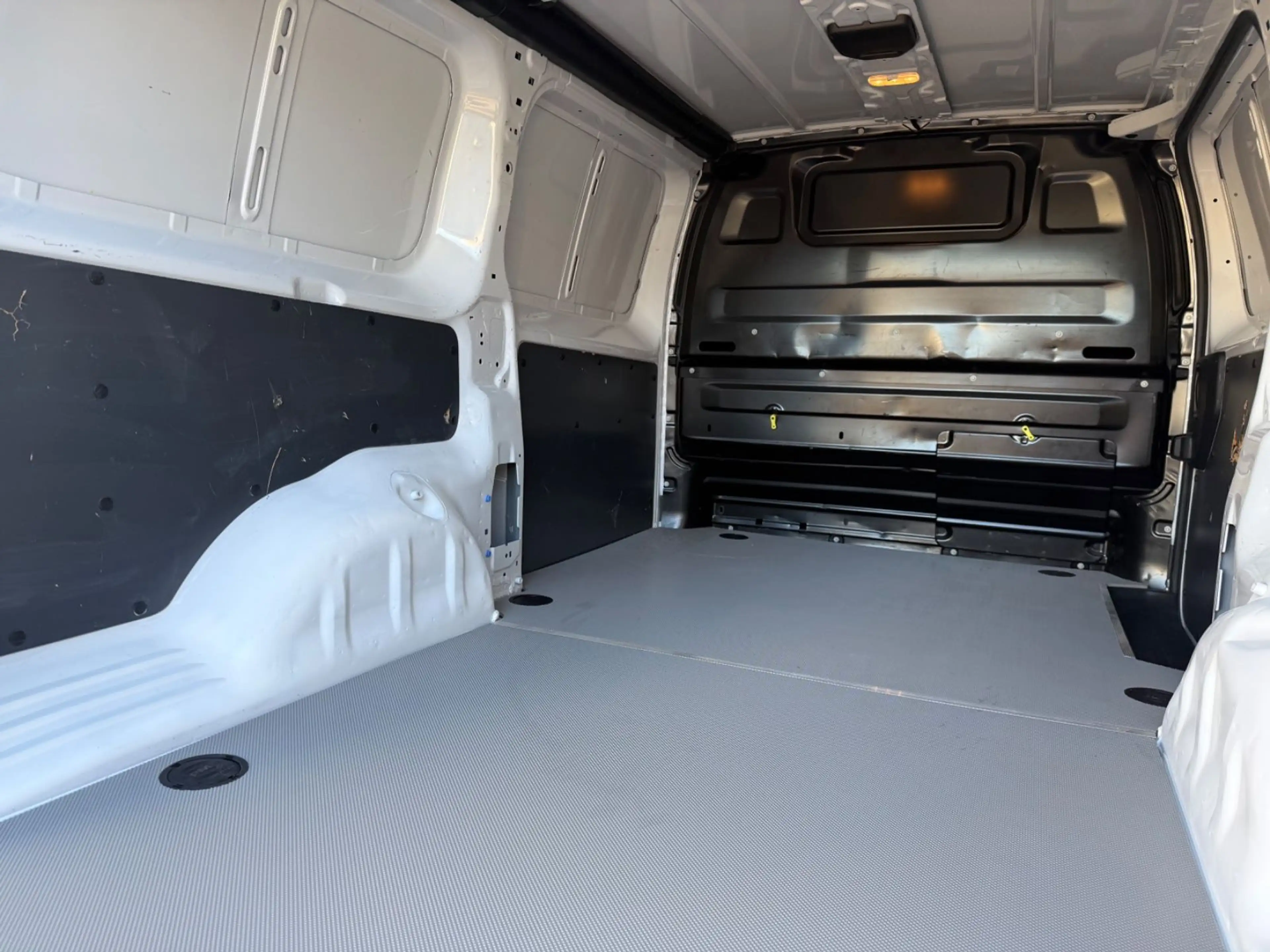 Opel Vivaro extralang L3 Navi AHK 360° Cam ENJOY+S&S — photo 11