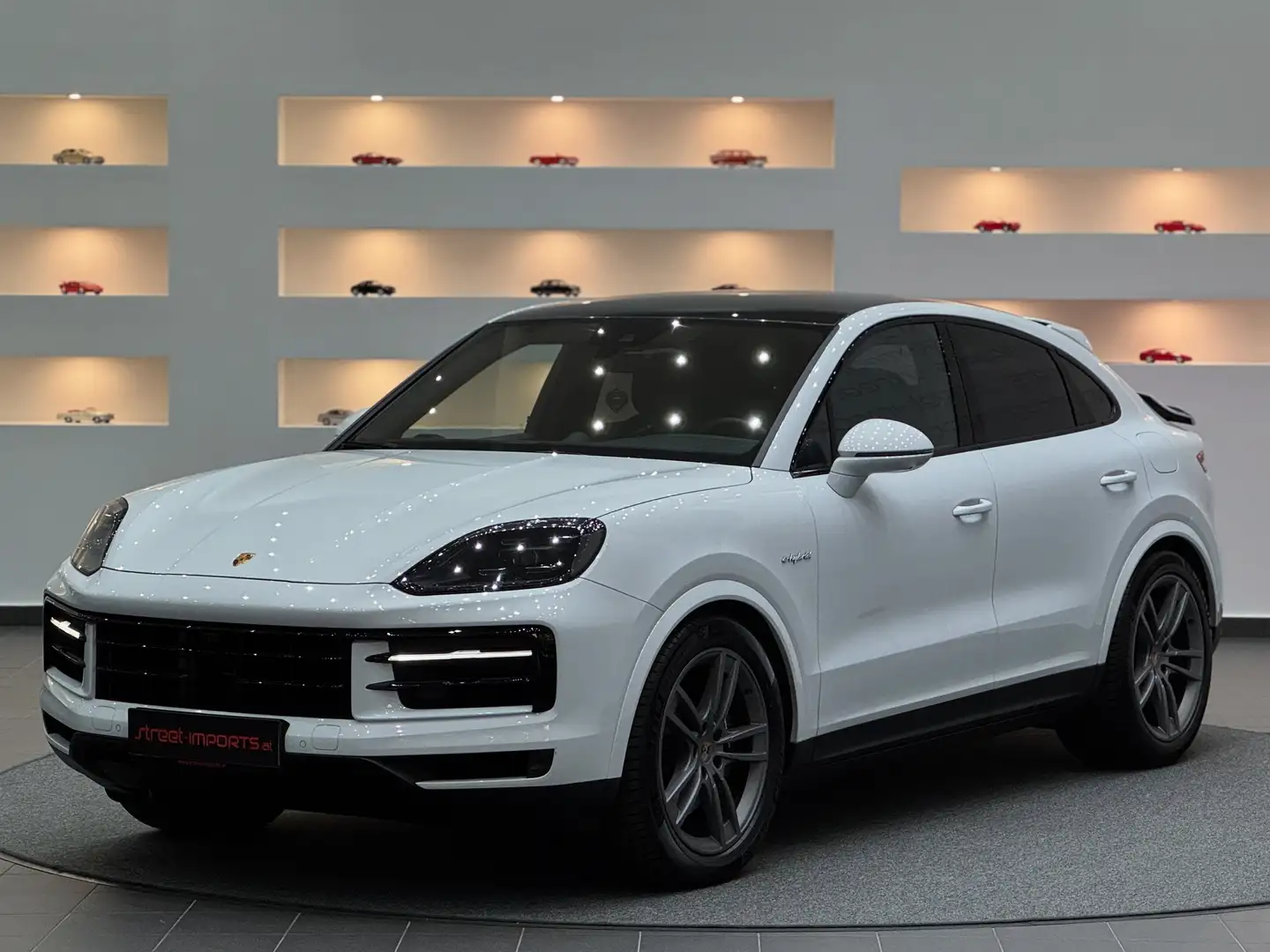 Porsche Cayenne Coupe E-Hybrid *SoftClose*Pano*21Zoll*Facelift* Weiß - 1