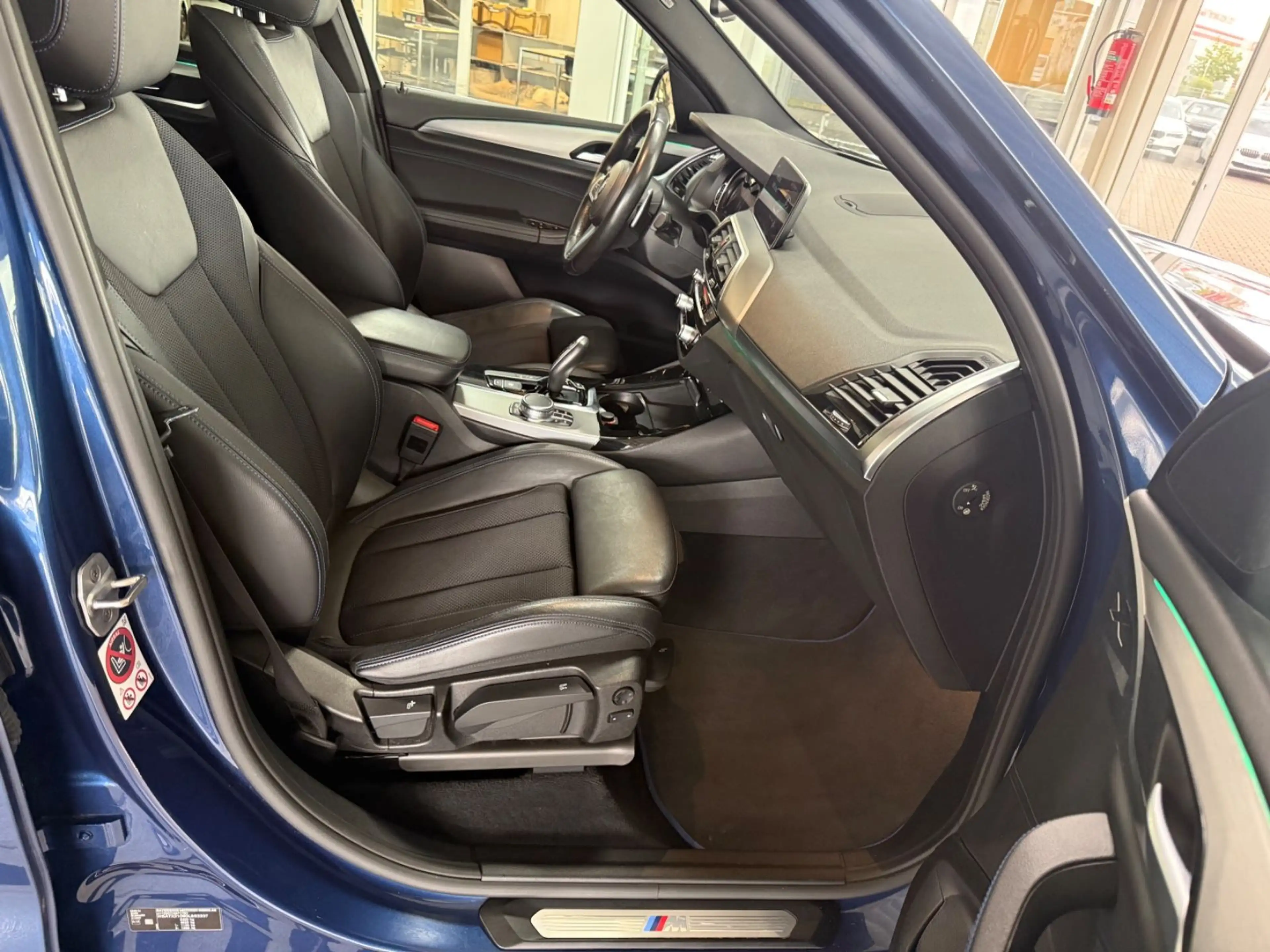 BMW X3 xDrive 20D M Sportpaket AUT./LED/HUD/CAM/PANO — photo 7