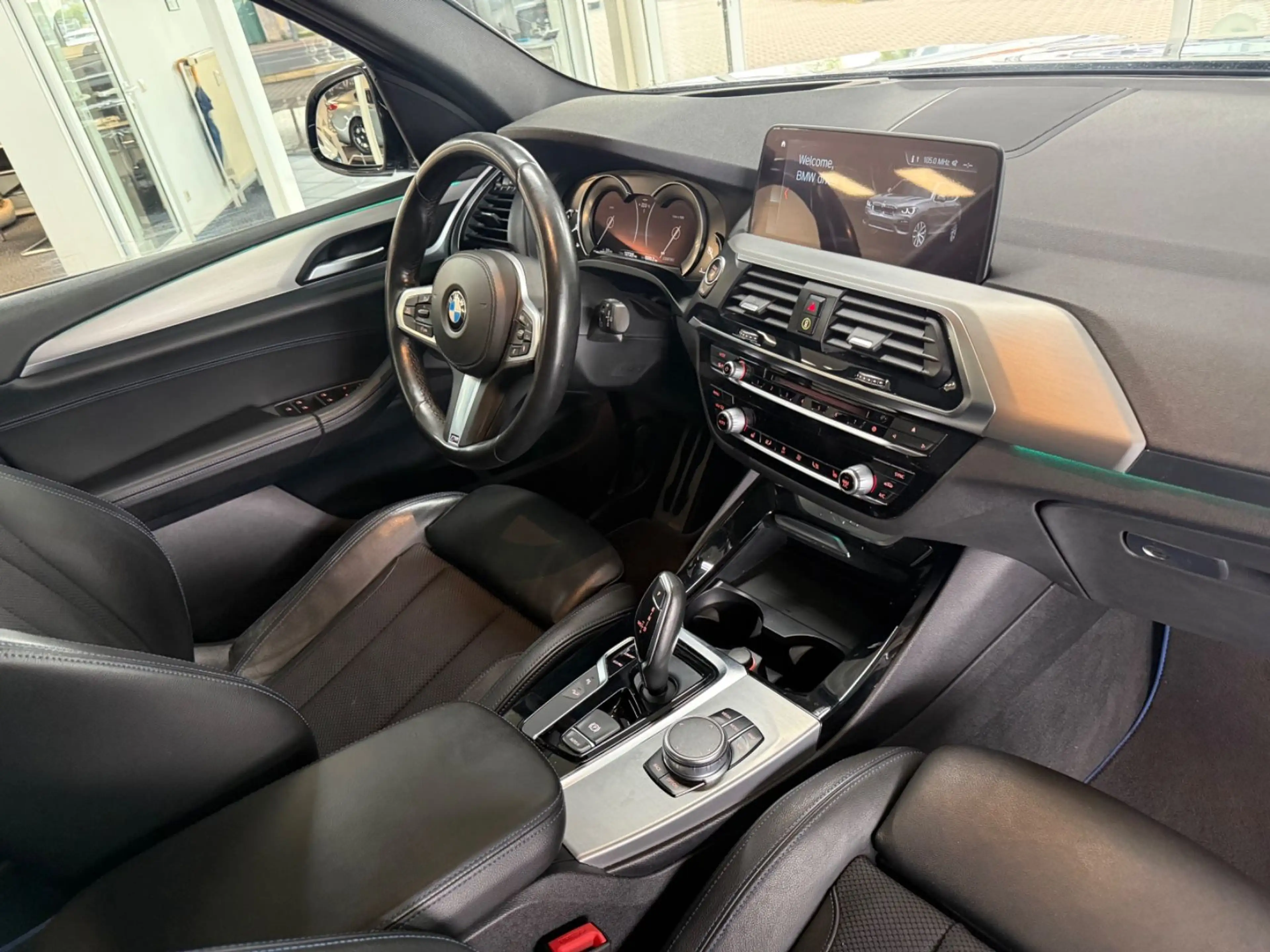 BMW X3 xDrive 20D M Sportpaket AUT./LED/HUD/CAM/PANO — photo 6