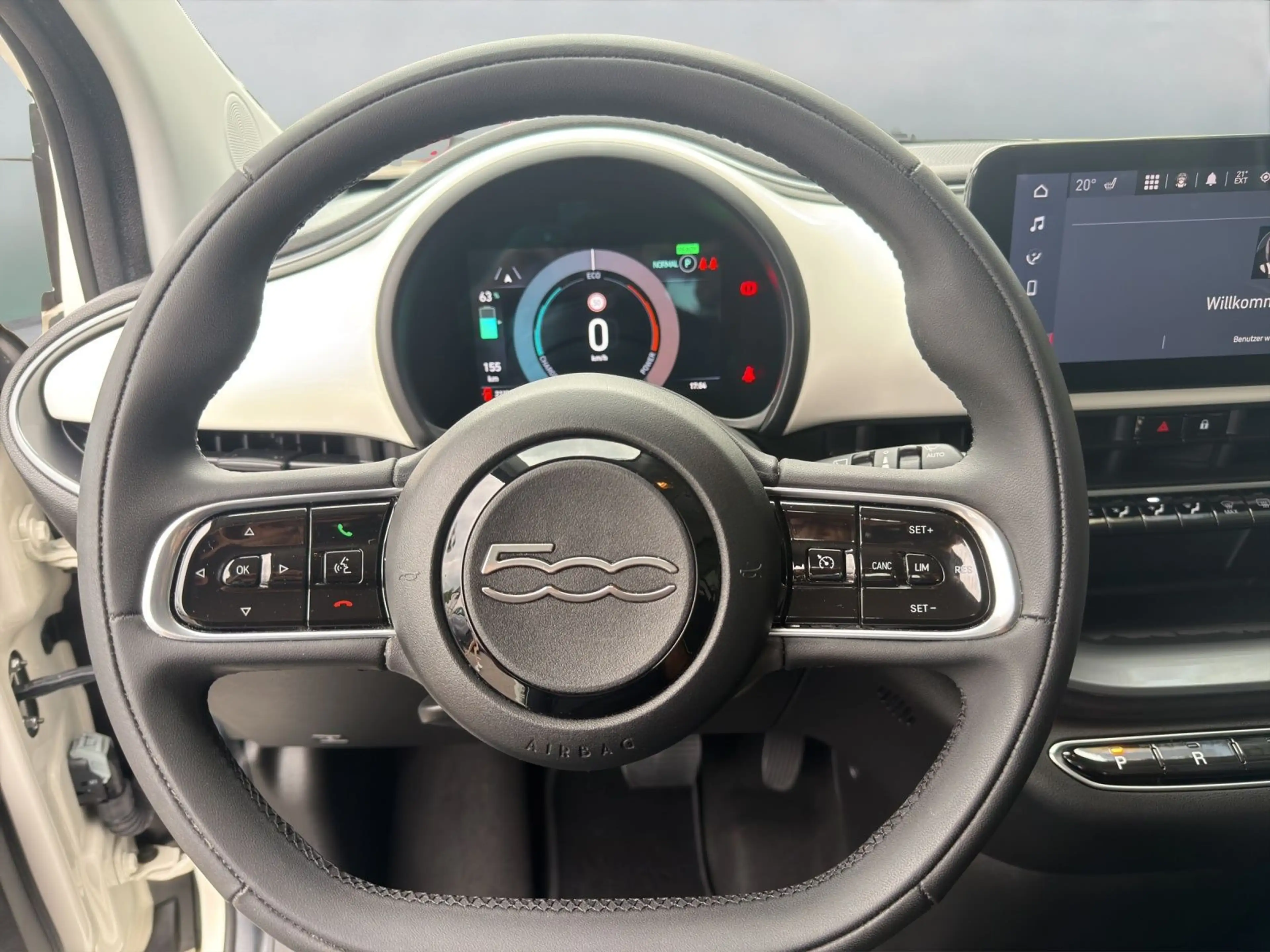 Fiat 500e . — photo 11