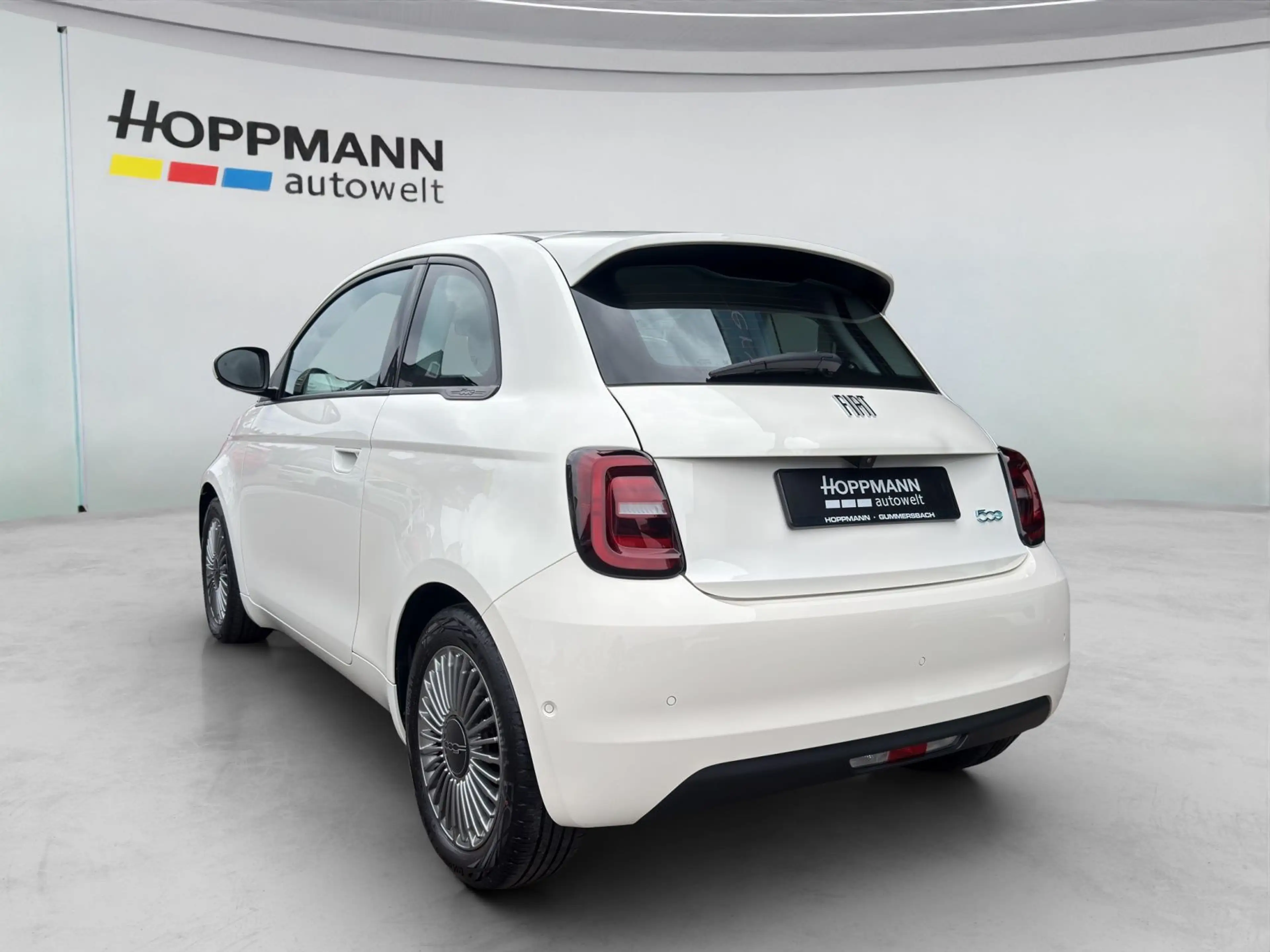 Fiat 500e . — photo 5