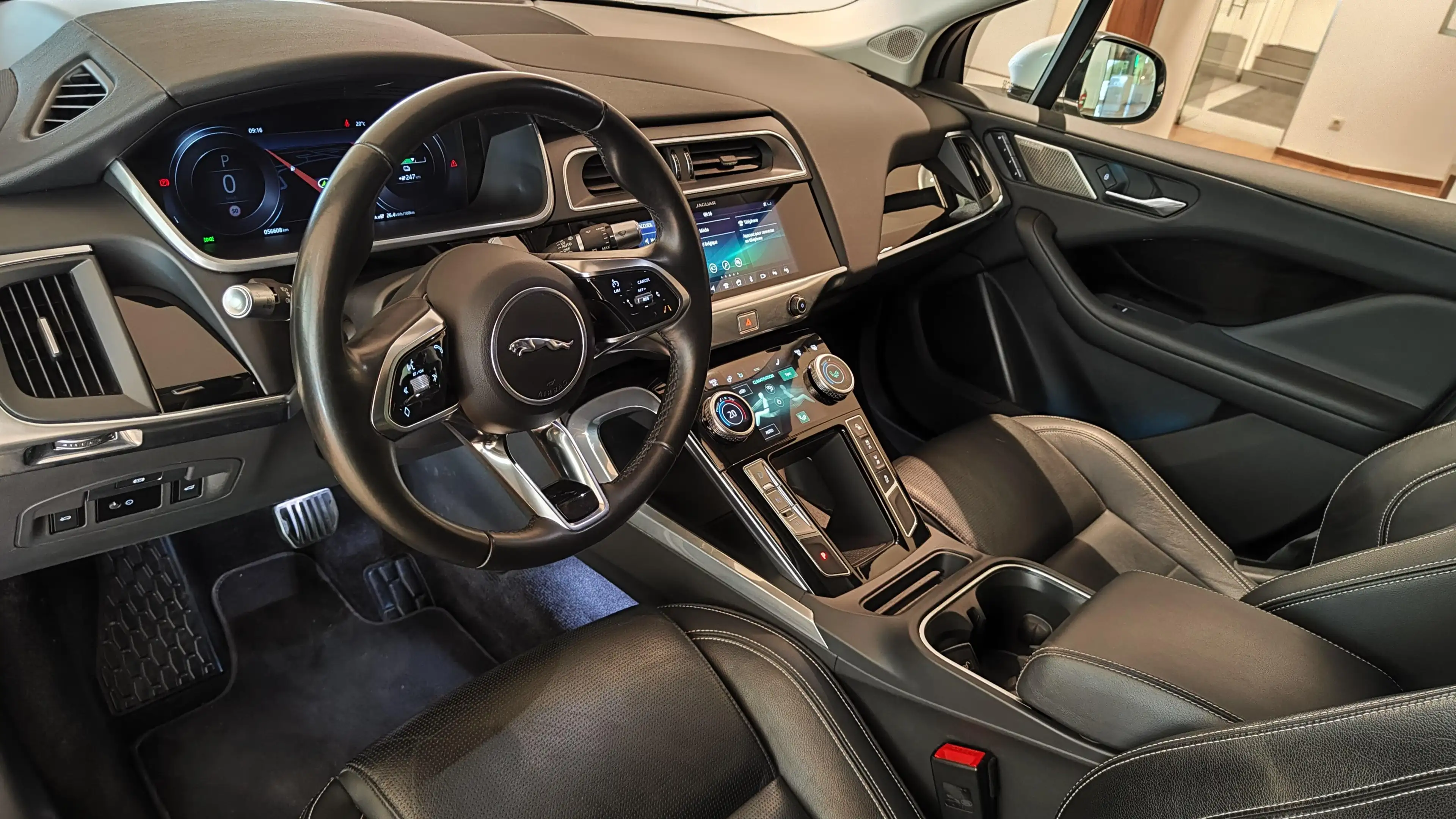 Jaguar I-Pace SE 400cv 100% déductible — photo 12