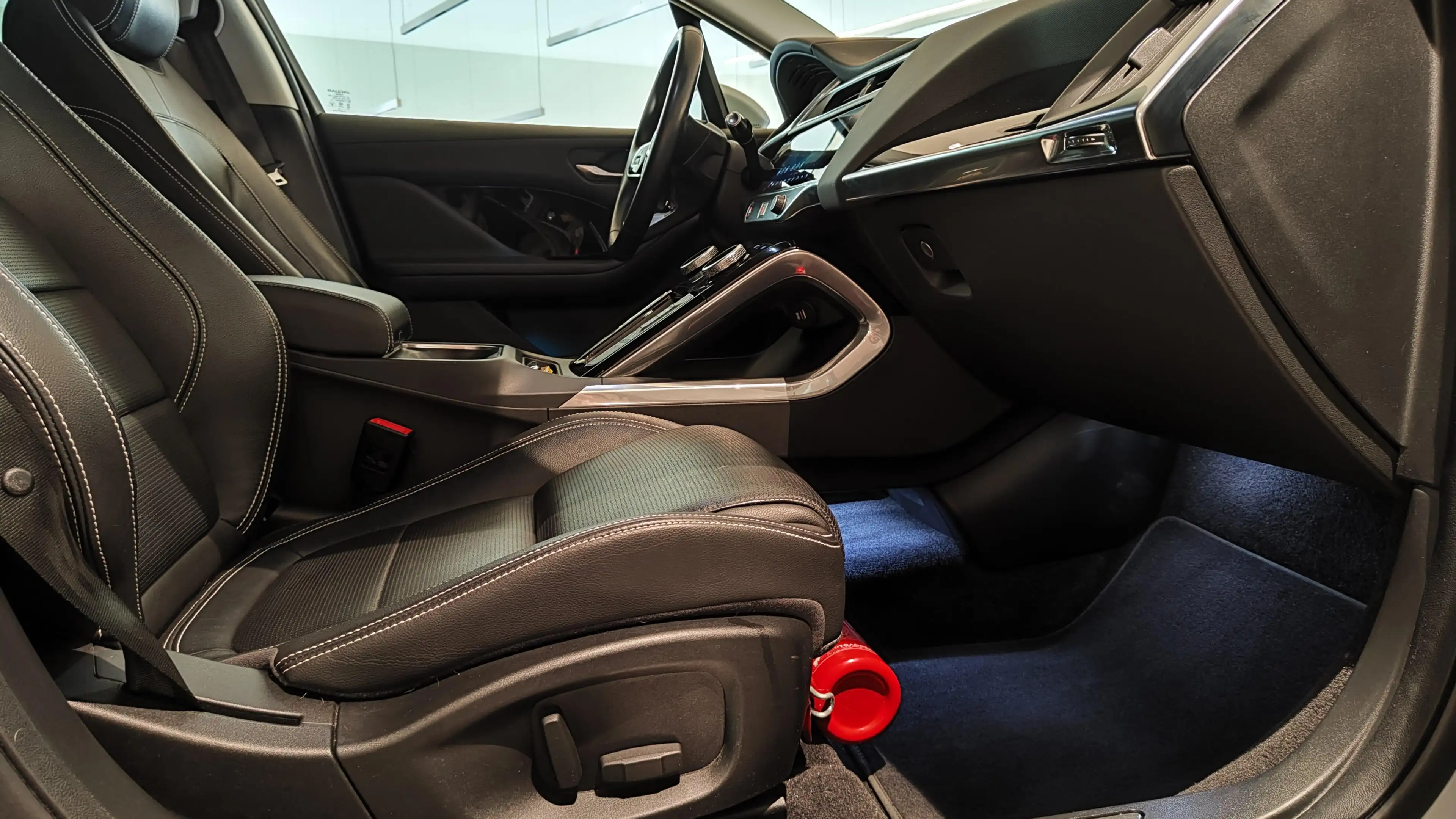 Jaguar I-Pace SE 400cv 100% déductible — photo 11