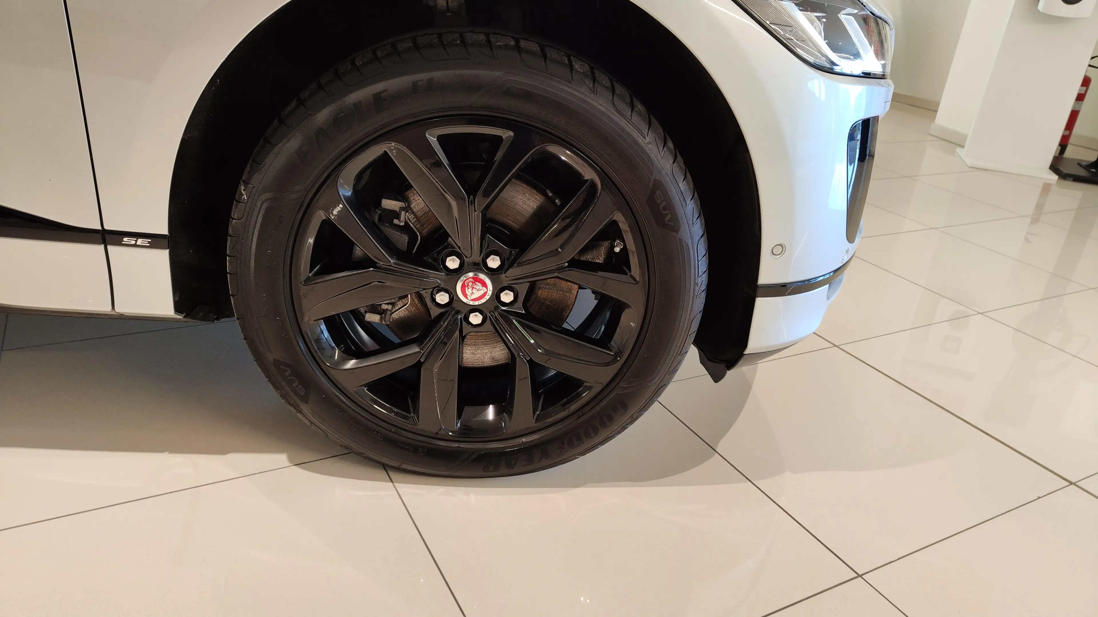 Jaguar I-Pace SE 400cv 100% déductible — photo 8