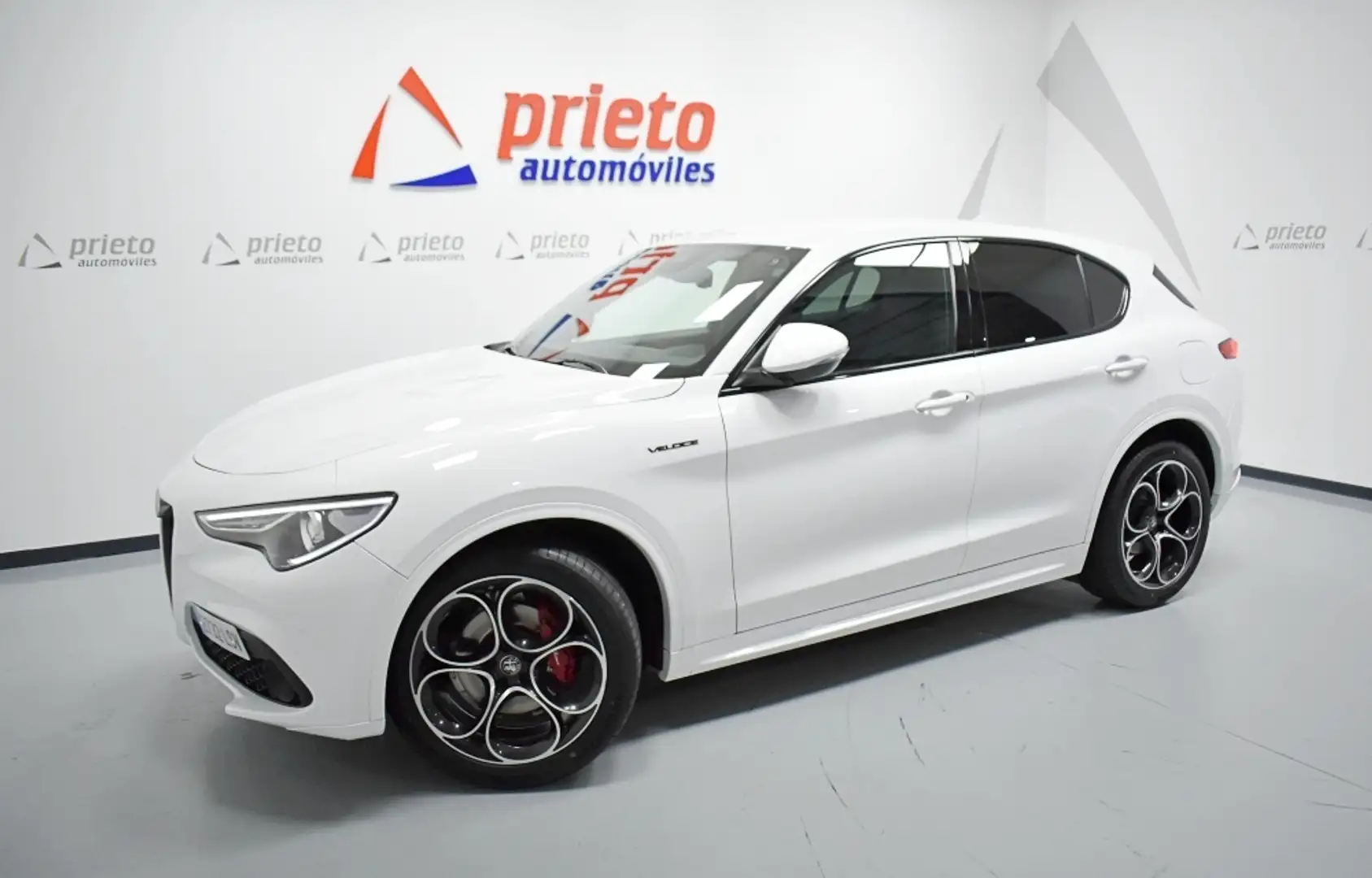 Alfa Romeo Stelvio 2.2 Veloce Q4 210 Aut. Blanc - 1