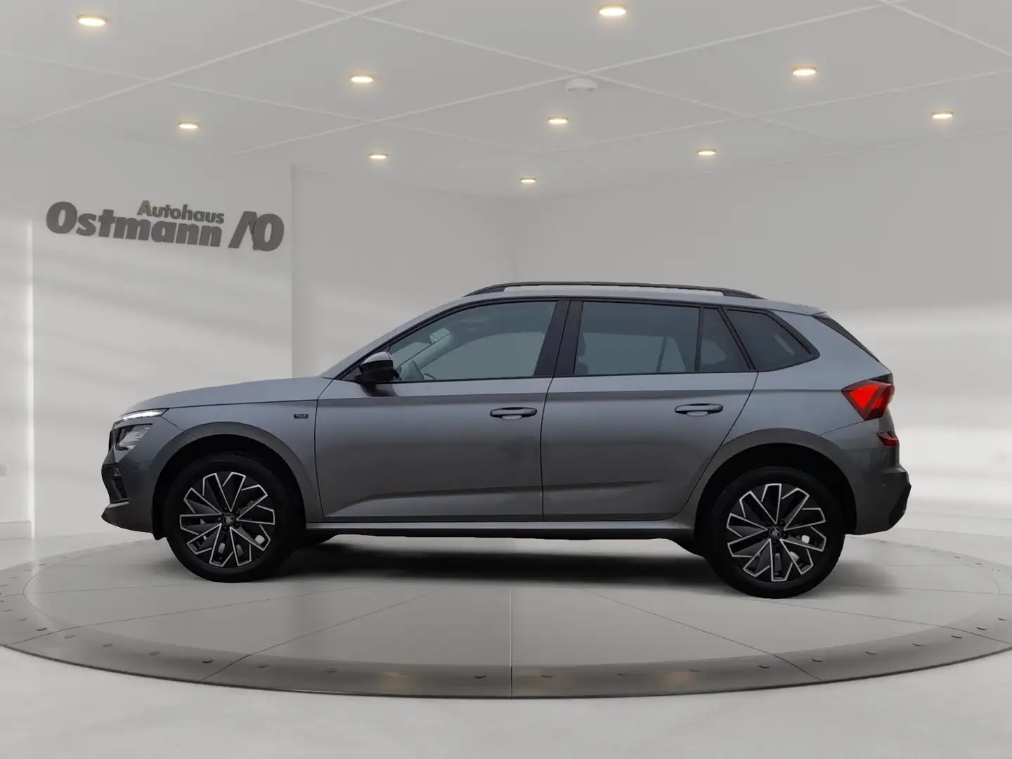 Skoda Kamiq 1.5 TSI Selection AHK ACC Navi PDC CarPlay Grau - 2