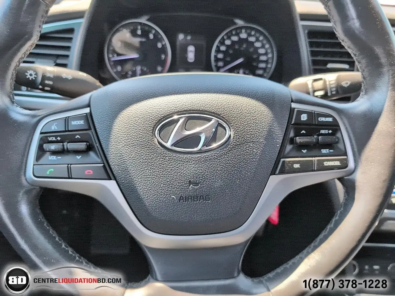 Hyundai ELANTRA снимка Hyundai ELANTRA
