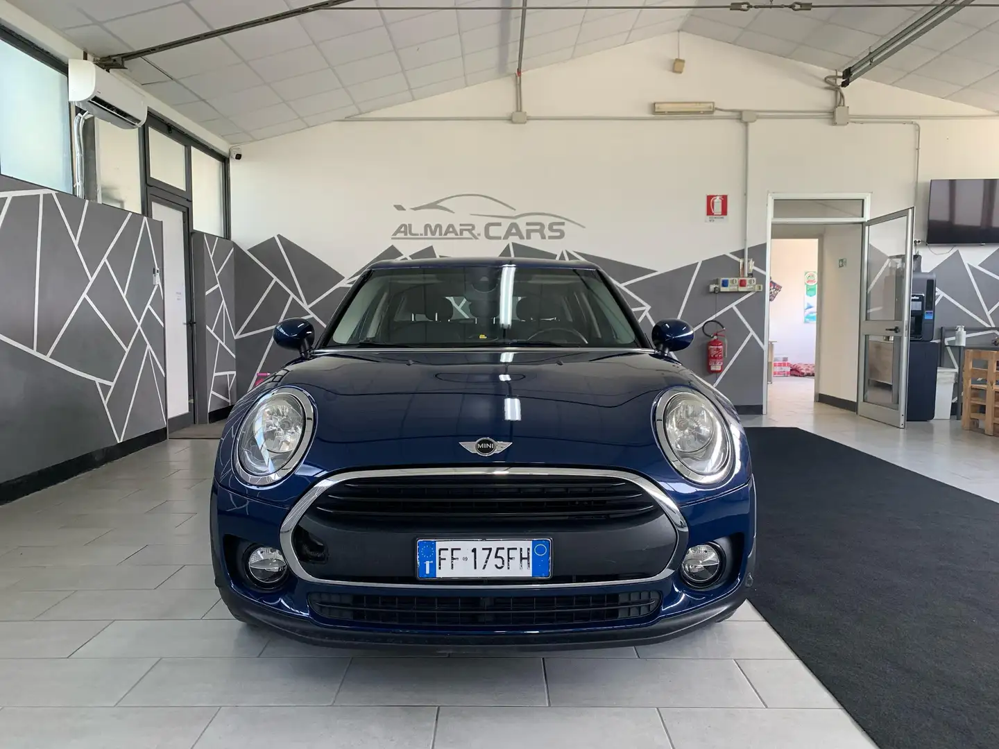 MINI One D Clubman Mini IV F54 2016 Clubman 1.5 Business auto Modrá - 2