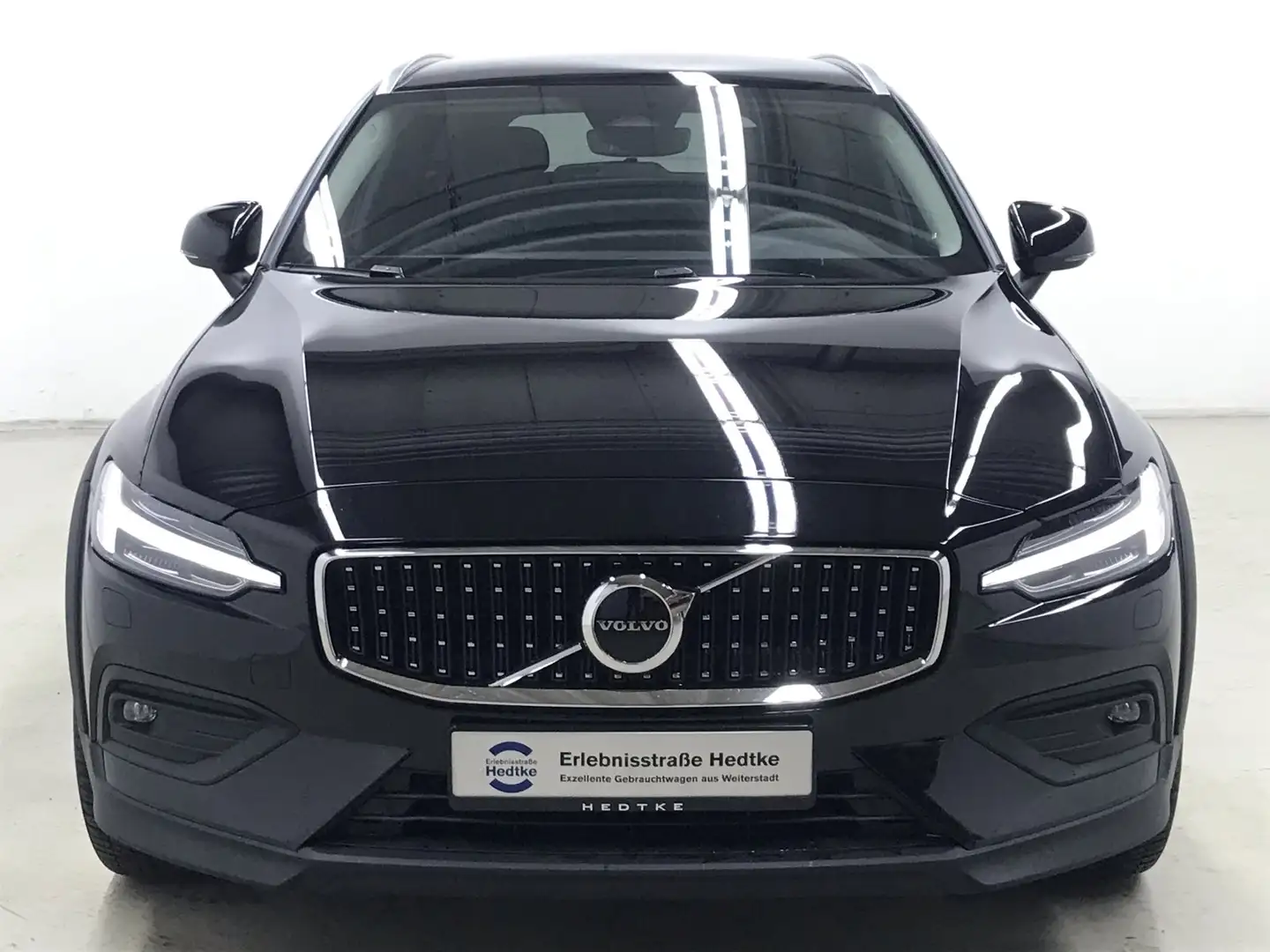 Volvo V60 CC B4 Diesel AWD Plus 19"+VOLL-LED+STANDHZG Schwarz - 2