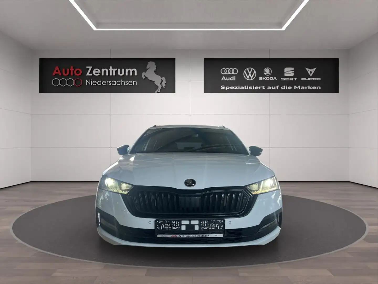 Skoda Octavia Combi 1.5 TSI e-TEC DSG Style CarPlay LED*Virtual Weiß - 2