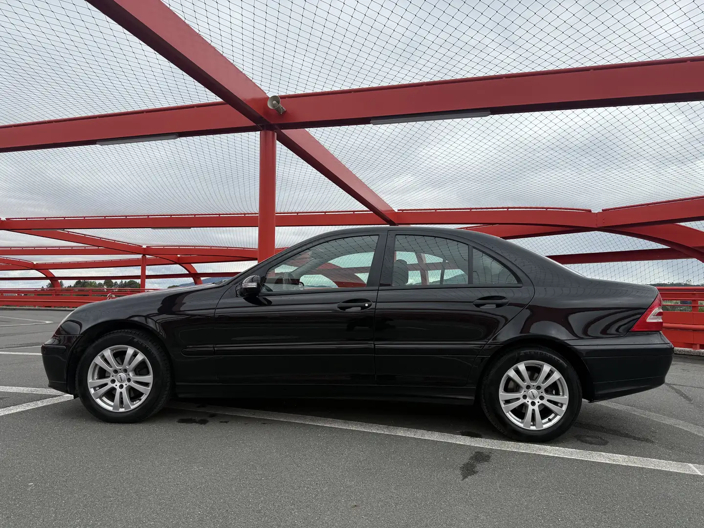 Mercedes-Benz C 220 Mit Nur 97.474 Kilometer Nachweisbar Schwarz - 1