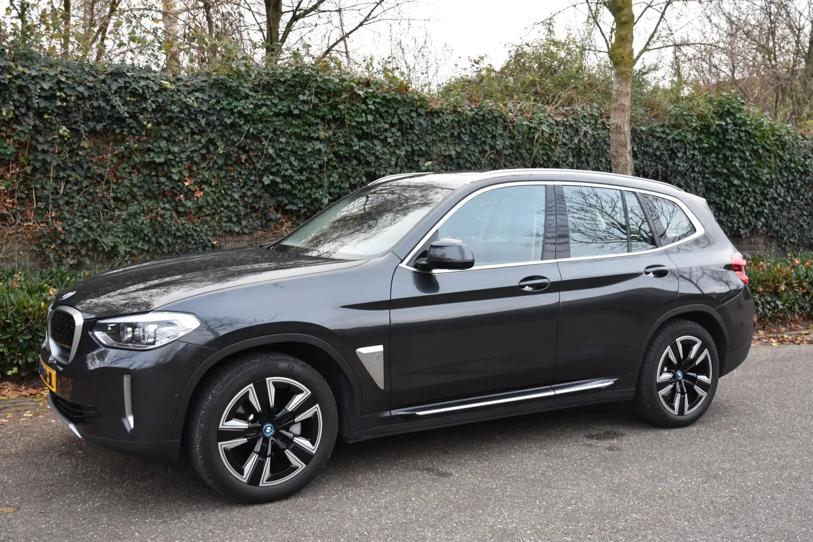 BMW iX3 Executive 80 kWh | SOH 99,11 % | PANORAMA DAK | TR Gris - 2